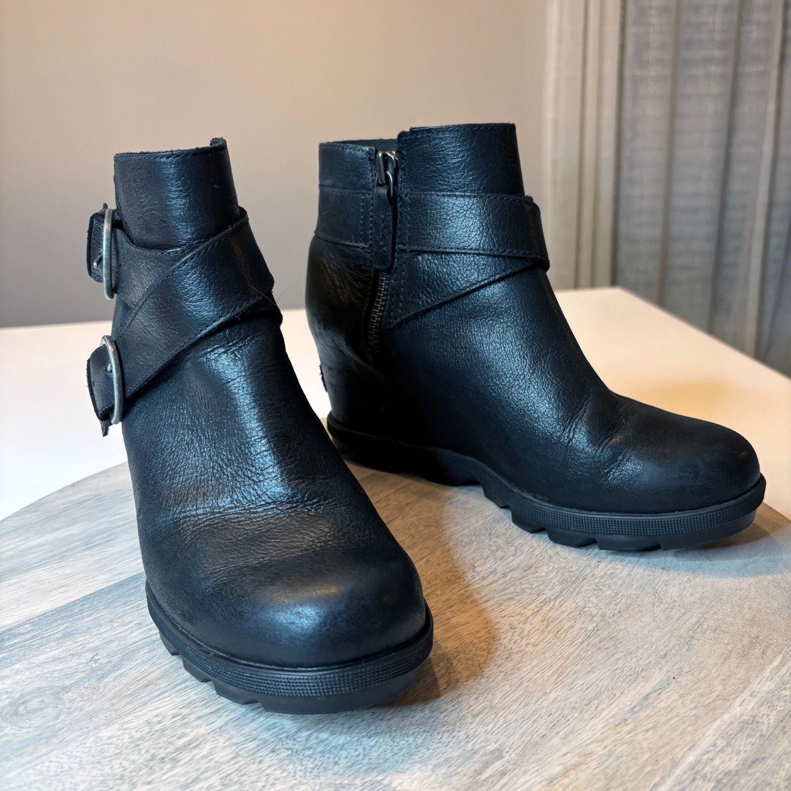 SOREL Sorel Joan of Arctic Wedge II Black Leather Booties Sz 7.5 Size US 7.5 / IT 37.5 - 1 Thumbnail