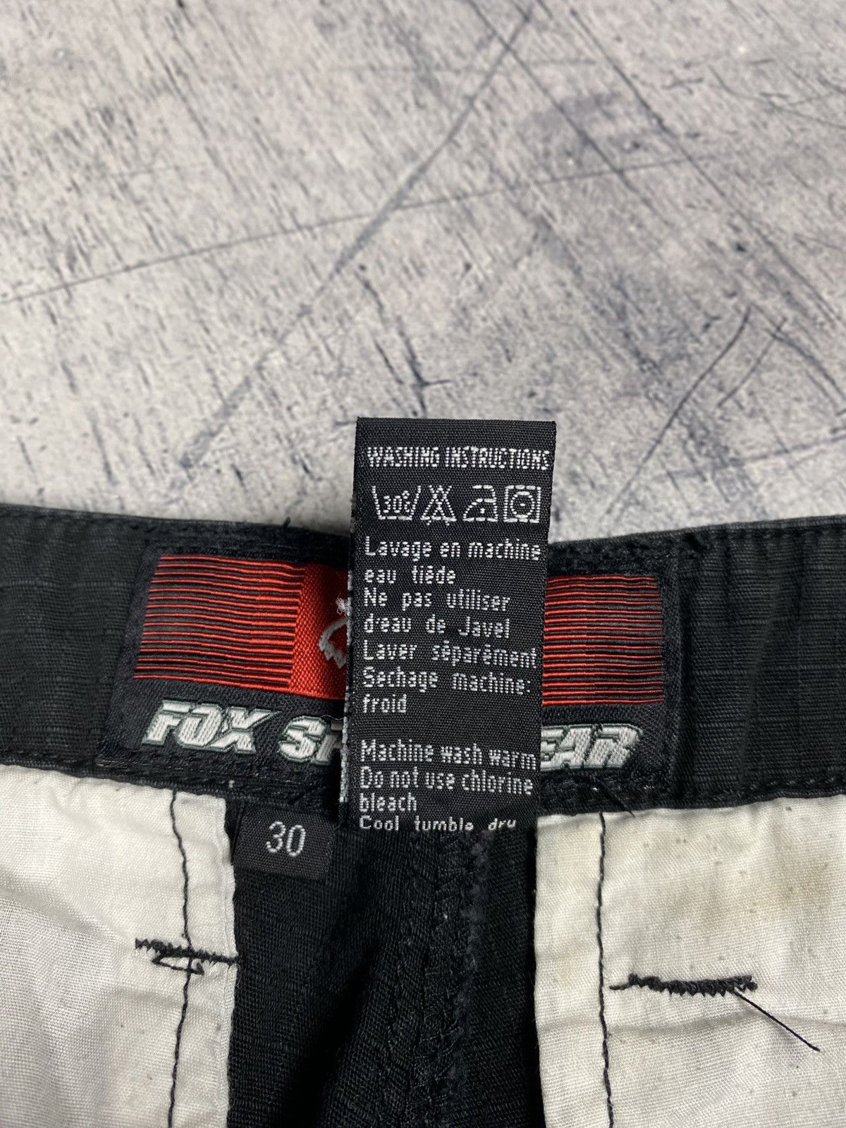 Fox Racing Fox Racing Black Cargo Pants Size 30 Y2K Made In Hong Kong Size US 30 / EU 46 - 22 Thumbnail