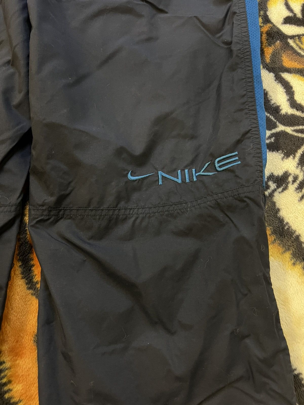 Nike × Vintage Y2K NIKE Spell-Out Embroidered Track-Pants Size US 34 / EU 50 - 2 Thumbnail