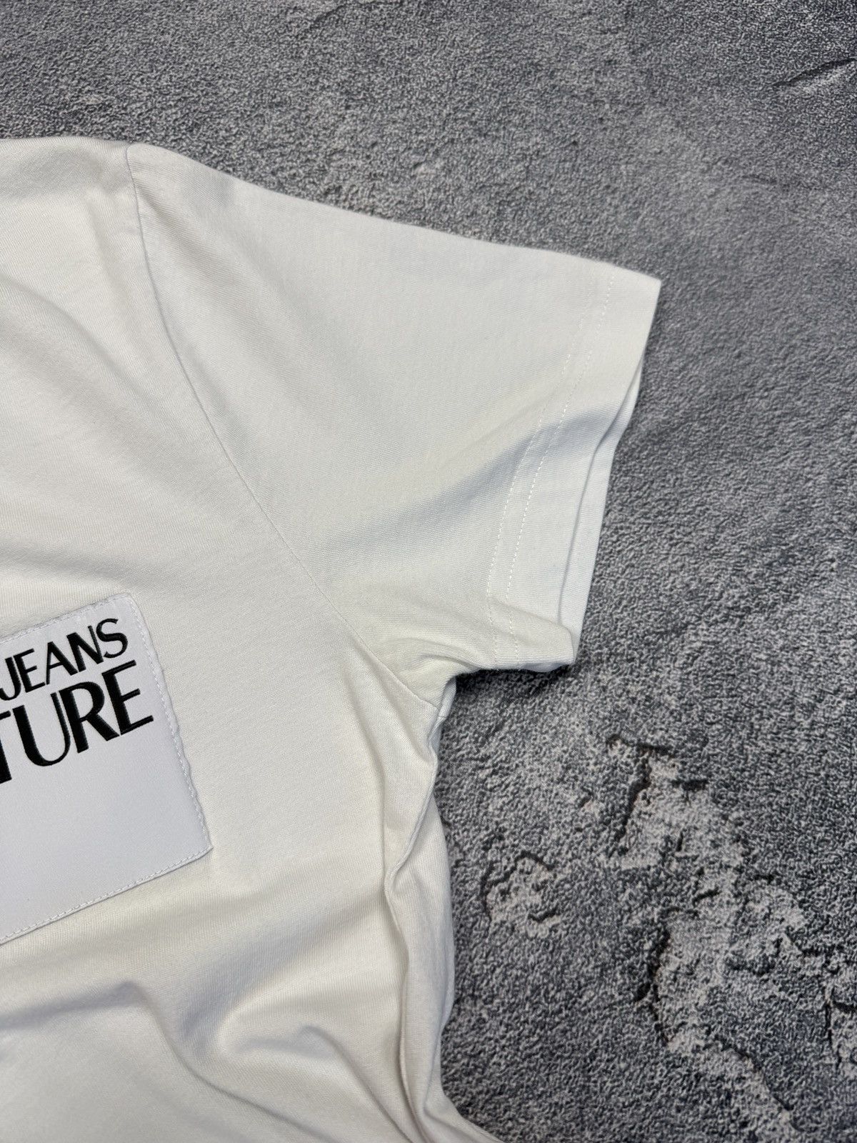 Versace Jeans Couture Versace Jeans Couture Tee Size US S / EU 44-46 / 1 - 6 Thumbnail