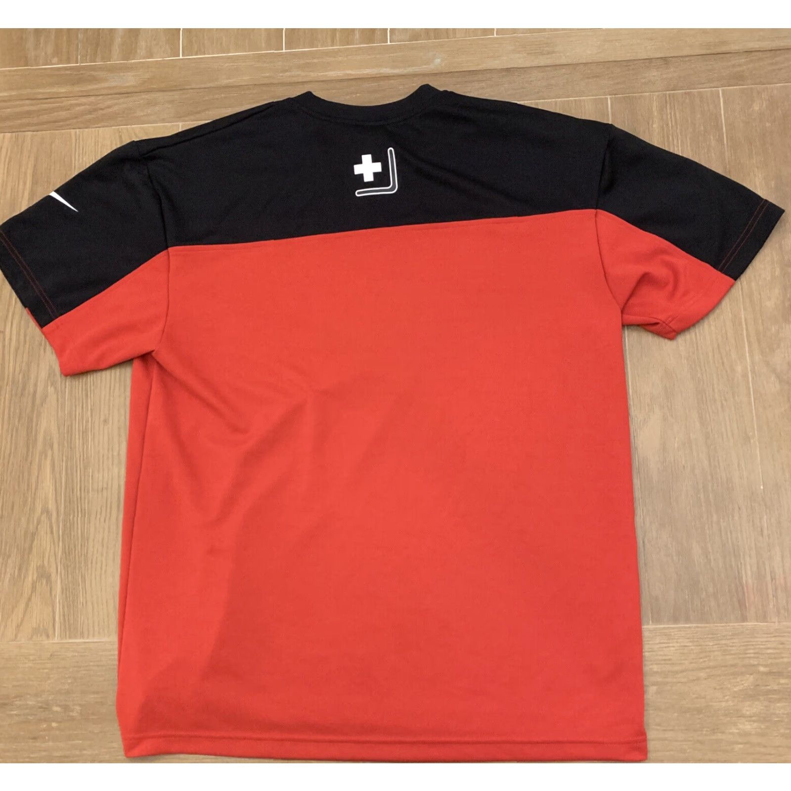 Nike NIKE Swim Lifeguard Shirt Moisture Wicking Adult XL Red Activewear Size US XL / EU 56 / 4 - 6 Thumbnail