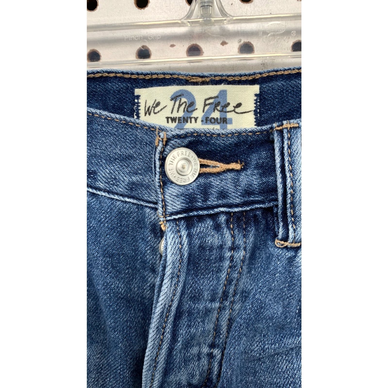 Vintage We The Free Blue Medium Wash Flat Front Denim Cut Off Jean Women Size 24 27x2 XS? Size 27" / US 4 / IT 40 - 4 Thumbnail