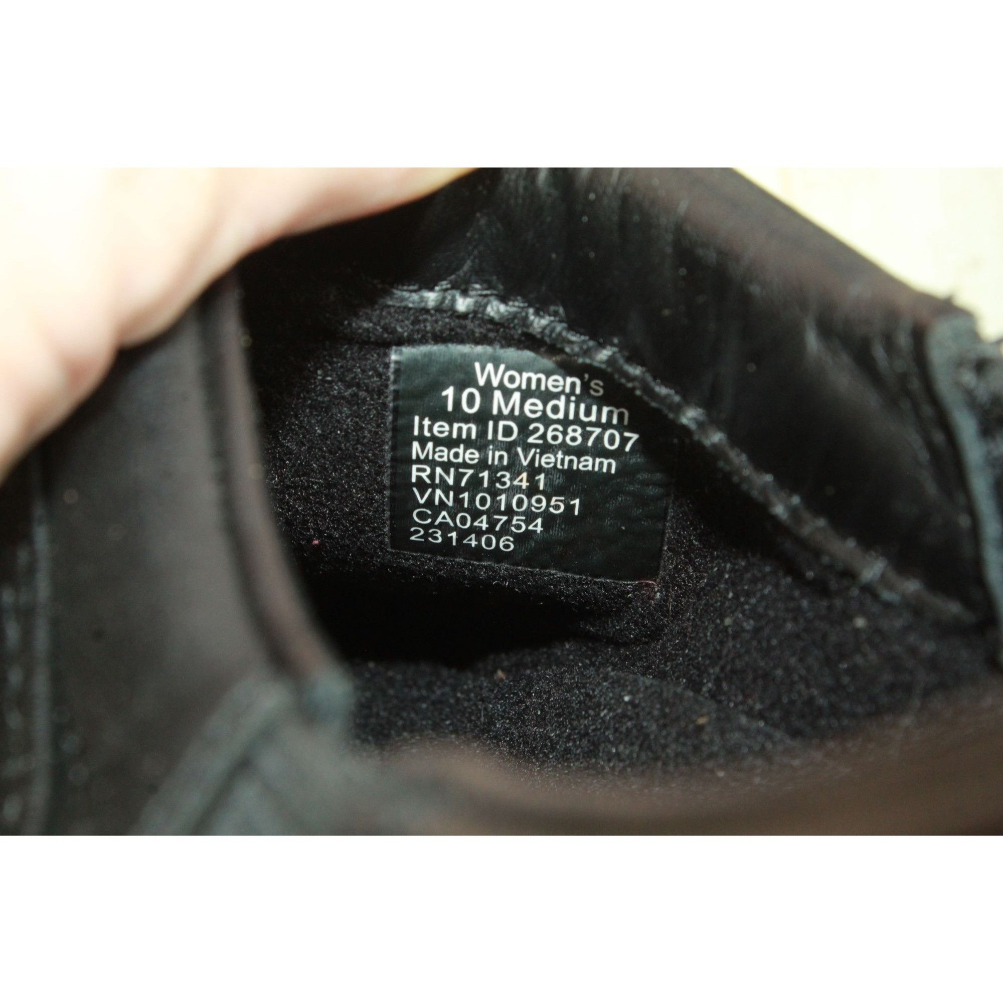 L.L. Bean LL Bean Women's Black Leather Comfort Moccasin Loafers Size US 10 / IT 40 - 8 Thumbnail