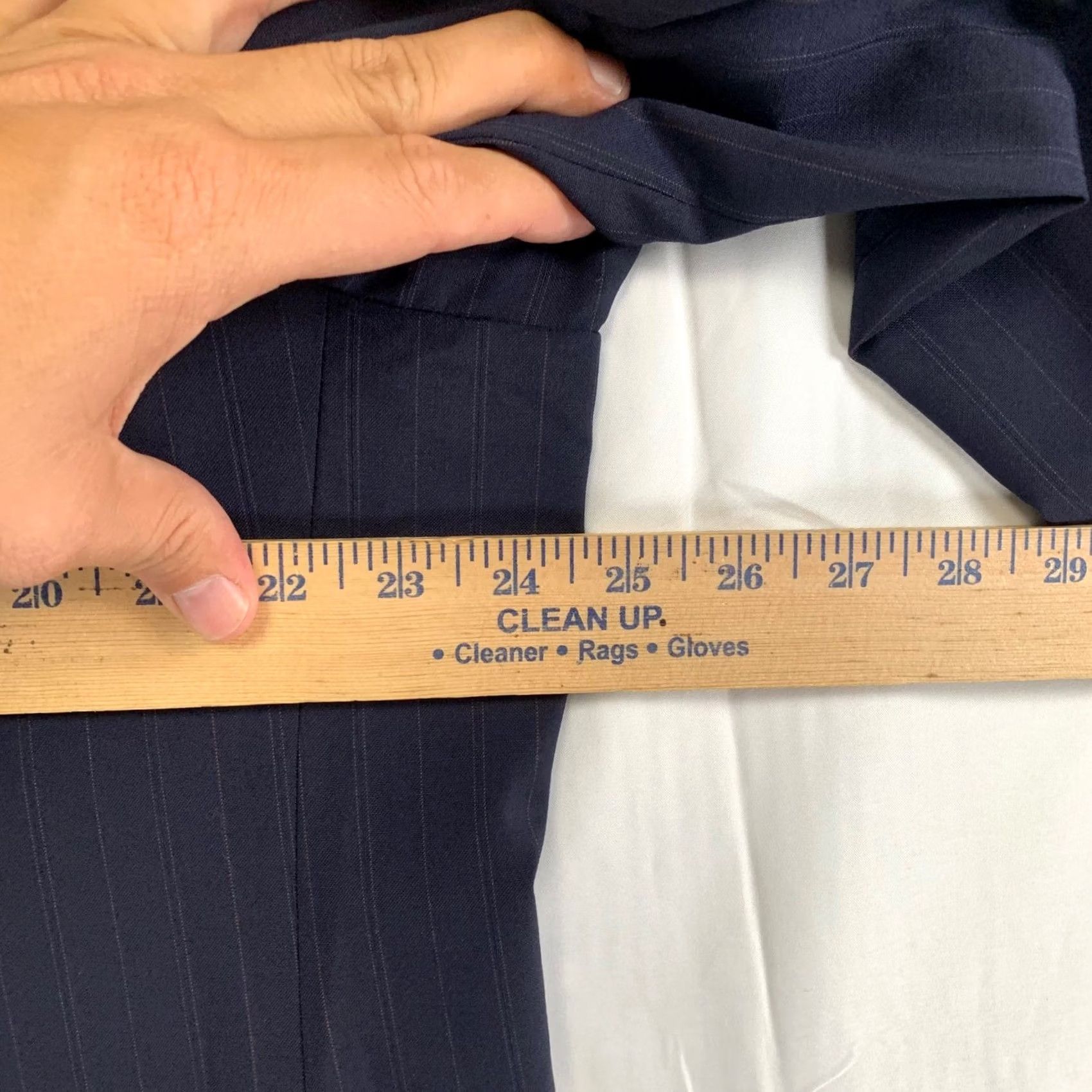 Vintage VINTAGE Hickey Freeman Suit Mens 48R 40x28 Navy Blue Pinstripe 2-Button Pleated Cuffed Size 48R - 7 Thumbnail