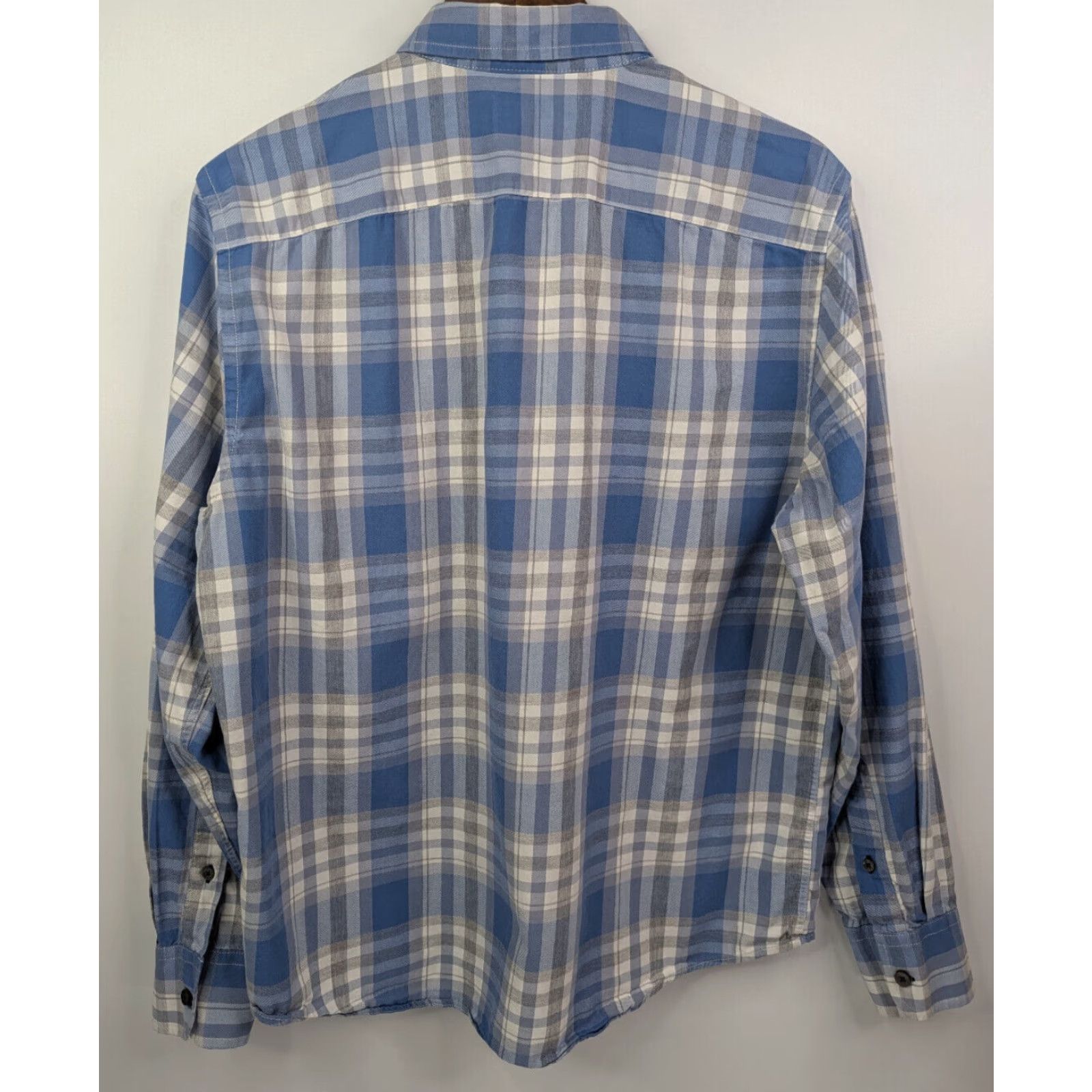 UNTUCKit UNTUCKit Mens Blue White Plaid Long Sleeve Button Shirt Size Large Cotton Shirt Mens UNTUCKit Blue Plaid Long Sleeve Button-Up Cotton (L) Size US L / EU 52-54 / 3 - 4 Thumbnail