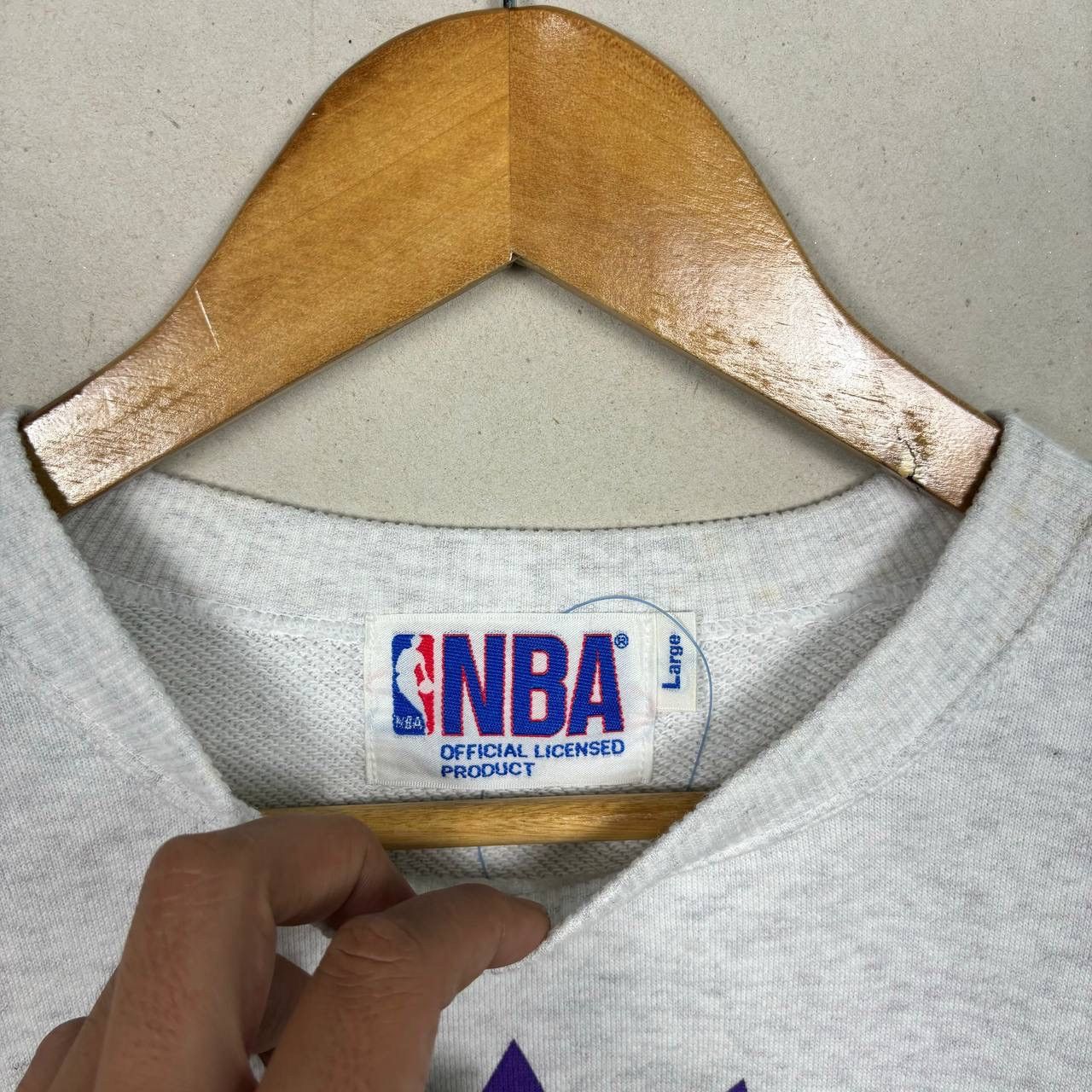 NBA Vintage 90s Toronto Raptors NBA Dino Logo Sweatshirt L Size US L / EU 52-54 / 3 - 6 Thumbnail