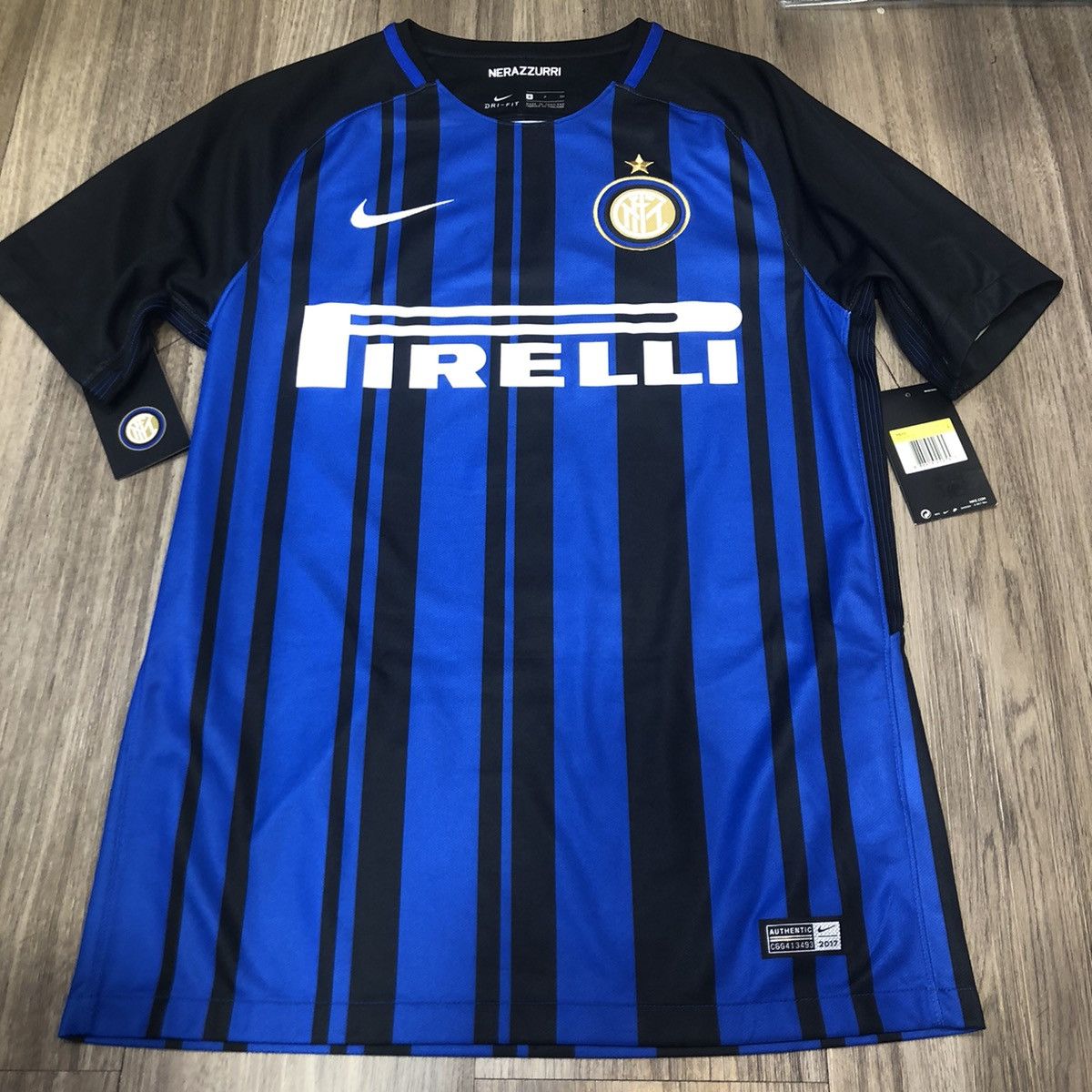 Inter Milan 17/18 home shirt #7 Joao cancelo (Bnwt)