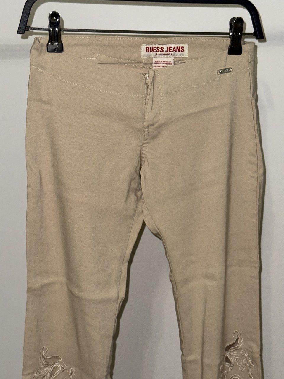 Guess Guess Jeans Vintage Ivory Embroidered Bootcut pants Size 25" / US 0 / IT 36 - 2 Thumbnail