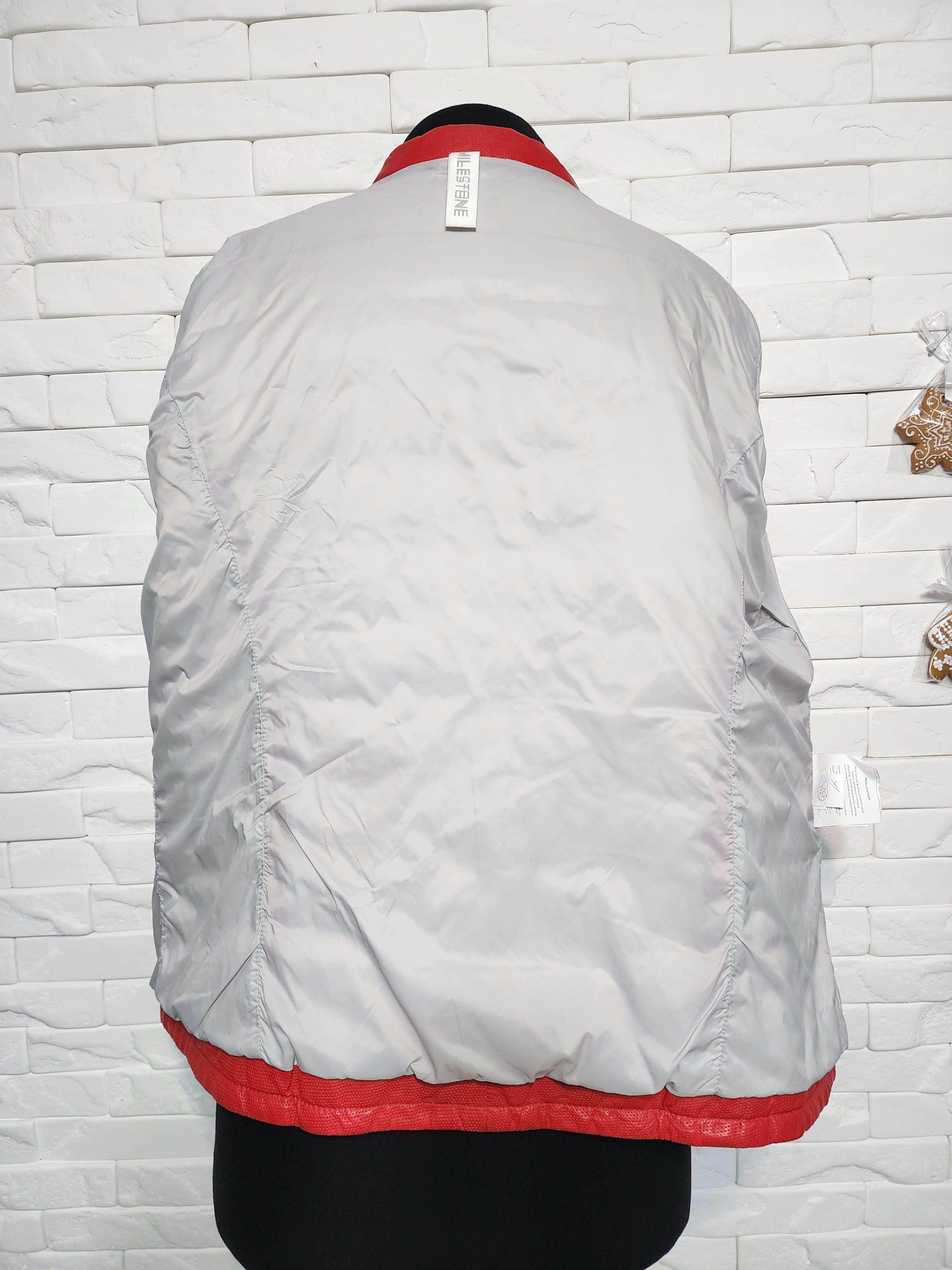 Uniqlo Red Leather Women's Jacket: Sporty Leather with Metal Zipper Size XL / US 12-14 / IT 48-50 - 7 Thumbnail