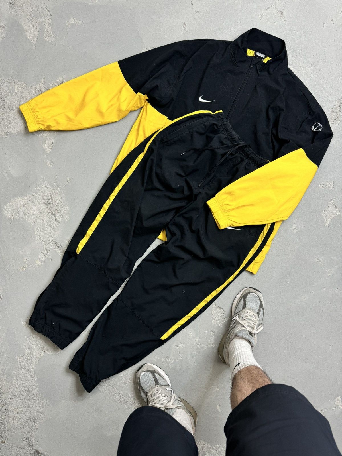 Nike Vintage Nylon Tracksuit Nike Drill Swoosh Hype Y2K Hype Size US 36 / EU 52 - 1 Thumbnail