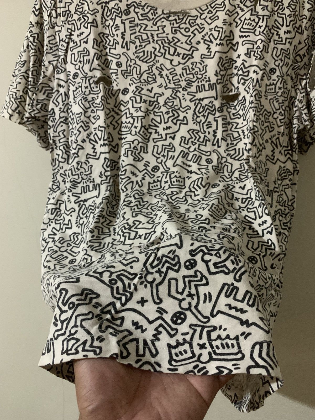 Keith Haring AOP Keith Haring By Uniqlo Distressed Tee Shirt Size US M / EU 48-50 / 2 - 4 Thumbnail
