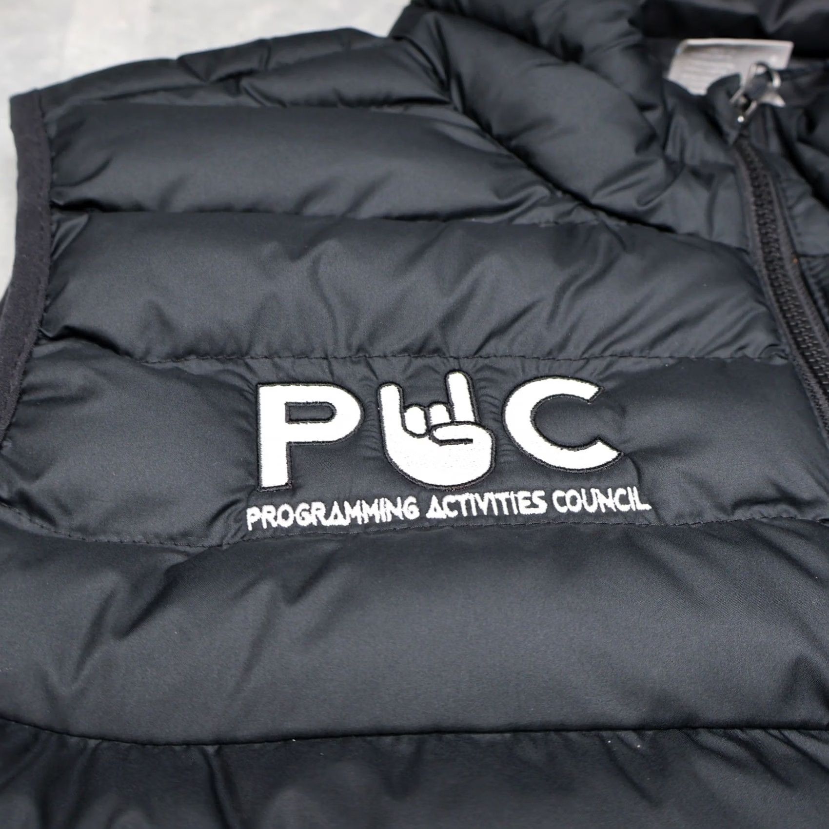 Vintage Columbia Vest Mens Large Black Omni-Heat Quilted Puffer Full Zip Logo Embroidered Zipper Pockets Stand-Up Collar Size US L / EU 52-54 / 3 - 3 Thumbnail