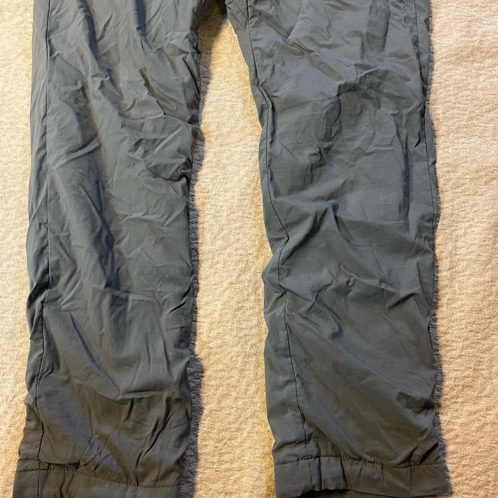 Designer Uni Qlo army green pants with fleece inside medium Size 32" / US 10 / IT 46 - 2 Thumbnail