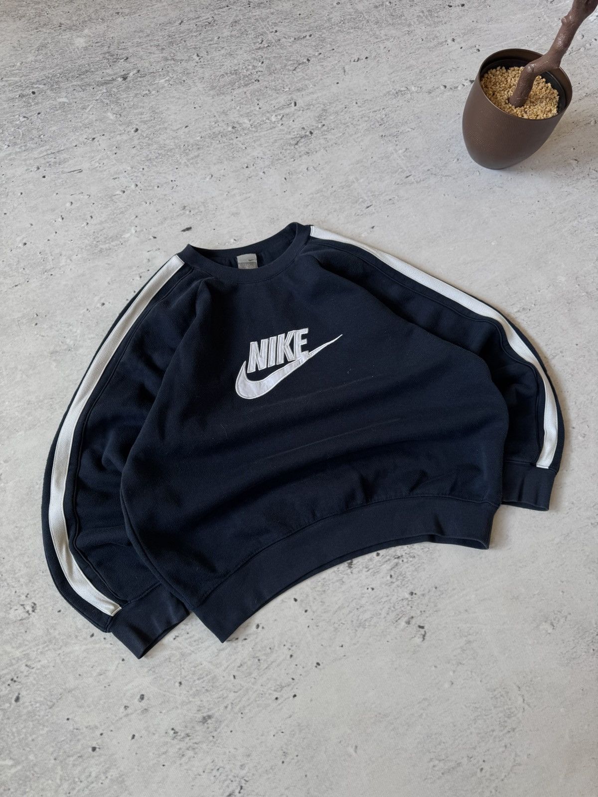 Nike × Vintage NIKE VINTAGE 00s y2k OVERSIZE BAGGY SWEATSHIRT CENTER LOGO Size US S / EU 44-46 / 1 - 1 Thumbnail