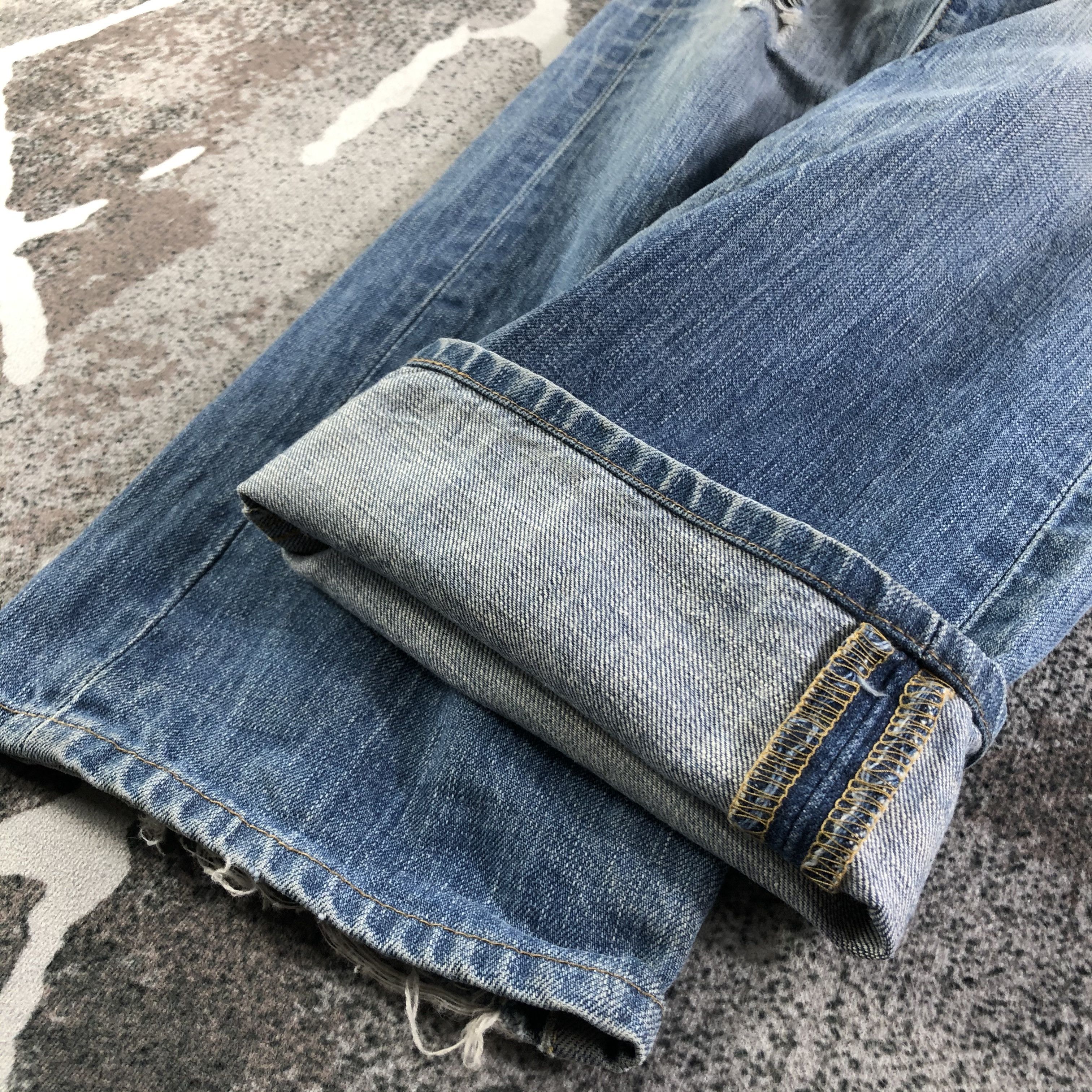Levi's Vintage Levis 501 Jeans Distressed Denim KJ2727 Size US 30 / EU 46 - 7 Thumbnail