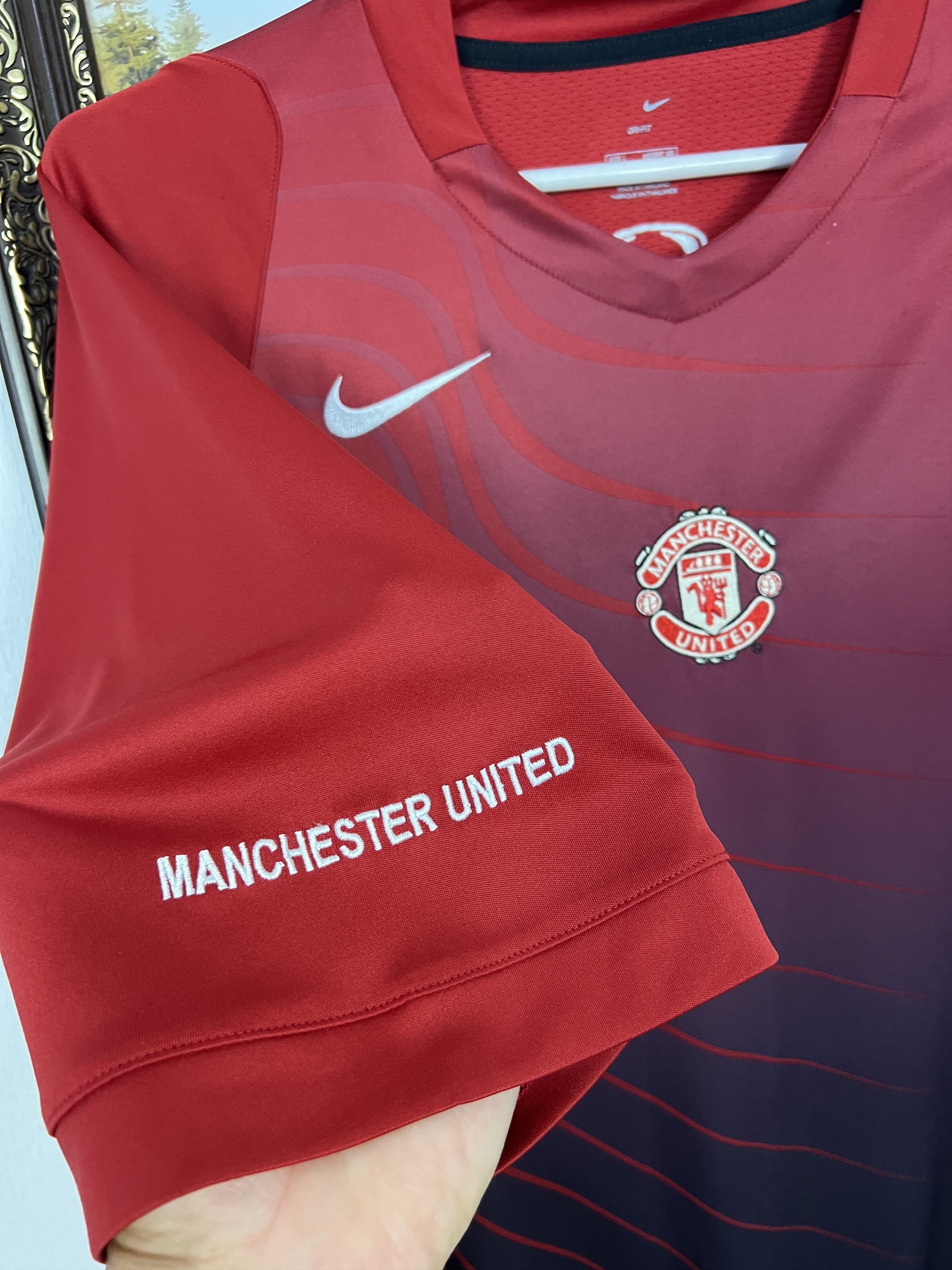 Nike Vintage Nike Manchester United Football Train Shirt Soccer Size US L / EU 52-54 / 3 - 4 Thumbnail