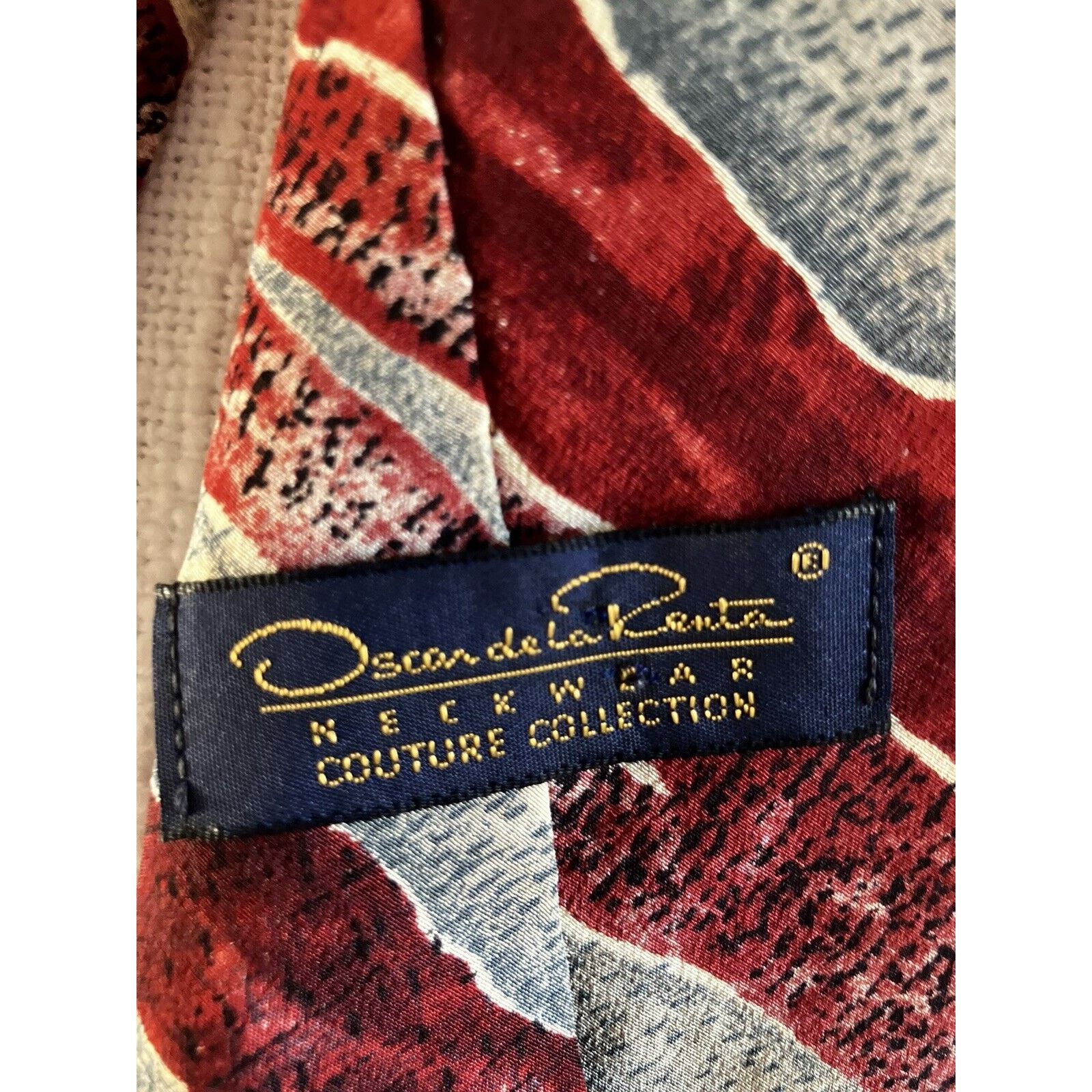 Oscar De La Renta Oscar de la Renta 100% Silk Tie VINTAGE Red Made In USA Size ONE SIZE - 3 Thumbnail