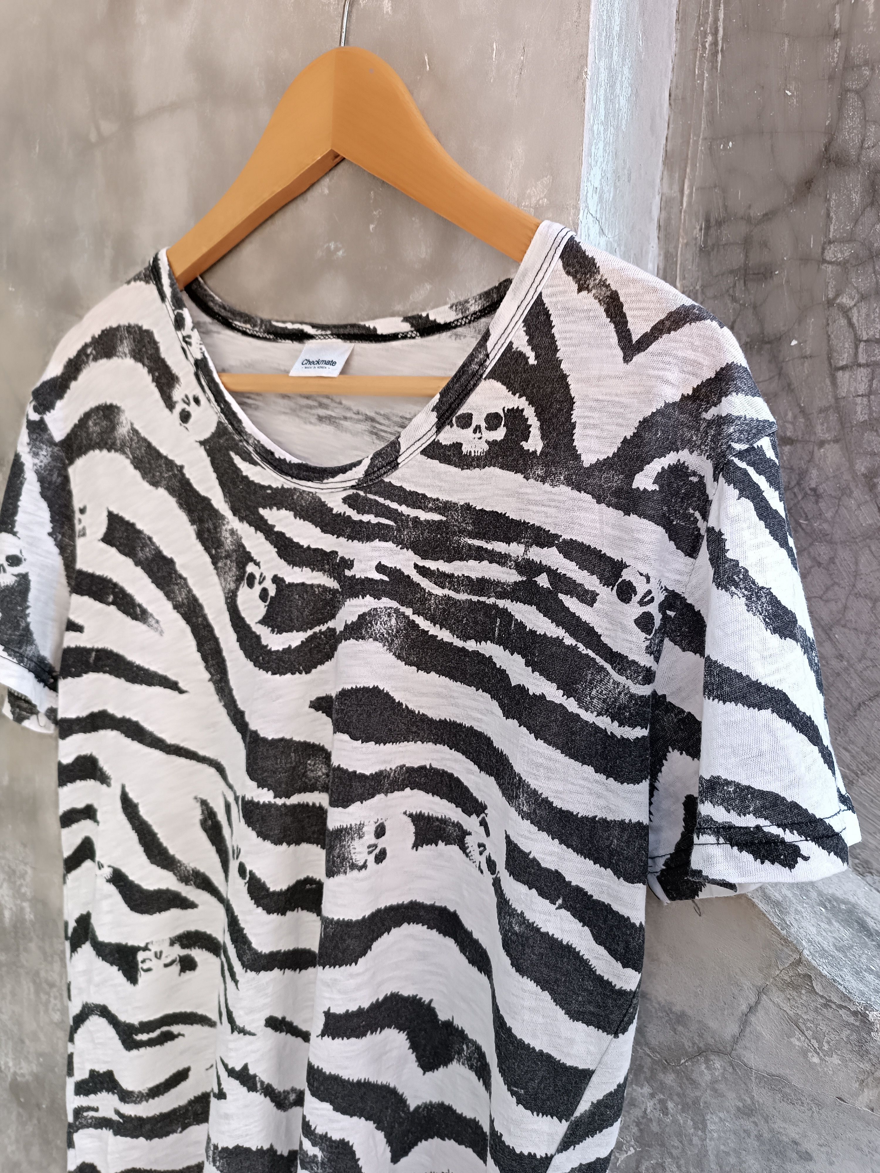Other ANIMAL PRINT ZEBRA SKULL T SHIRT Size US M / EU 48-50 / 2 - 4 Thumbnail