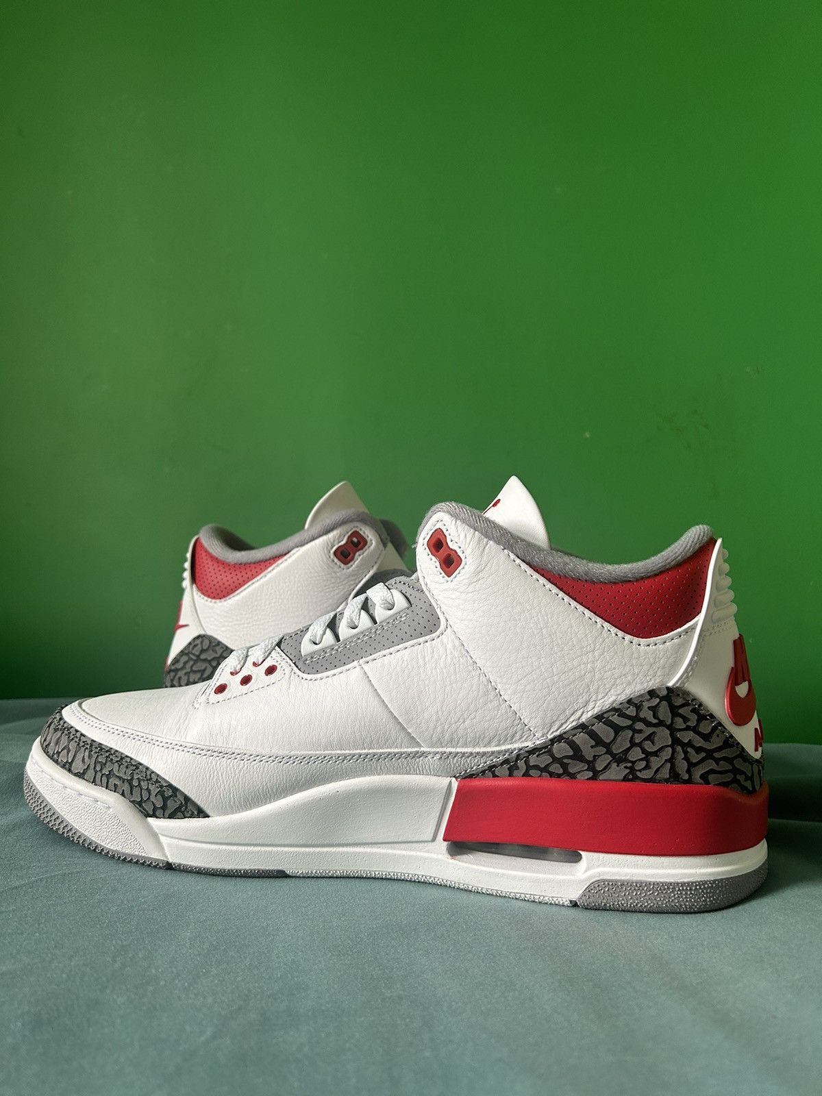 Jordan Brand Nike Air Jordan 3 Fire Red 2022 Size US 12 / EU 45 - 2 Thumbnail