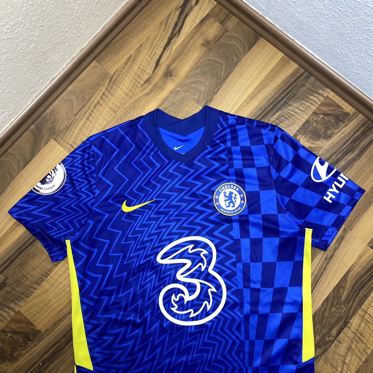 Chelsea Soccer Nike Chelsea FC Soccer jersey 2021/22 -Mount 19 Size US M / EU 48-50 / 2 - 4 Thumbnail