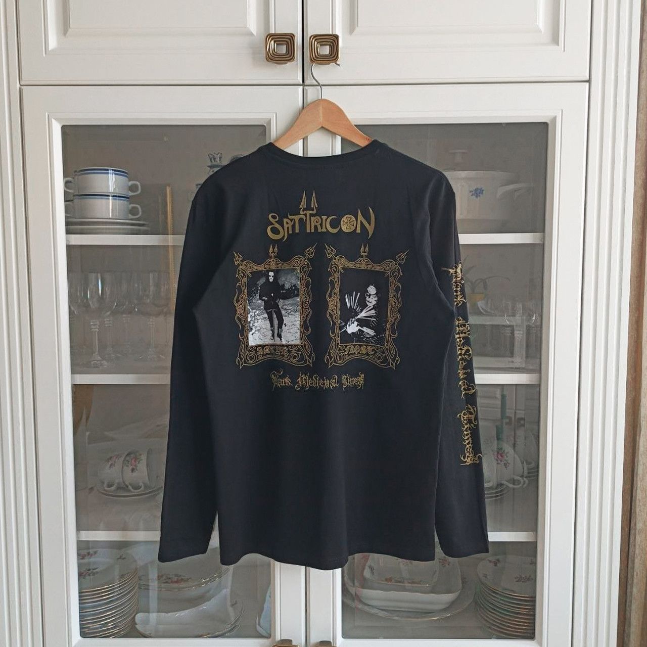 Band Tees Long sleeve Satyricon - Dark Medieval Times - black metal Size US M / EU 48-50 / 2 - 5 Thumbnail