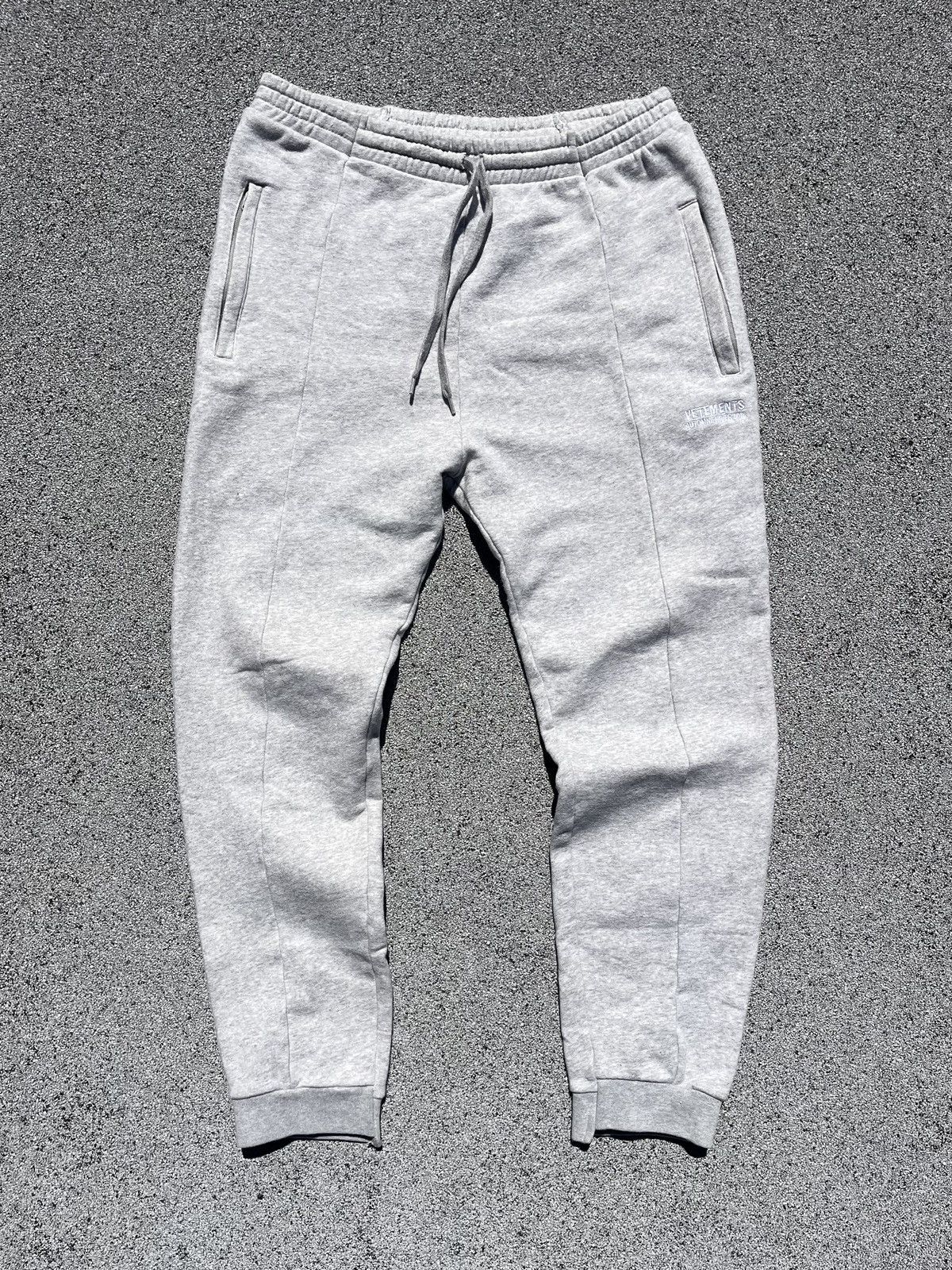Vetements AW18 Vetements Reconstructed Sweatpants Size US 28 / EU 44 - 1 Thumbnail
