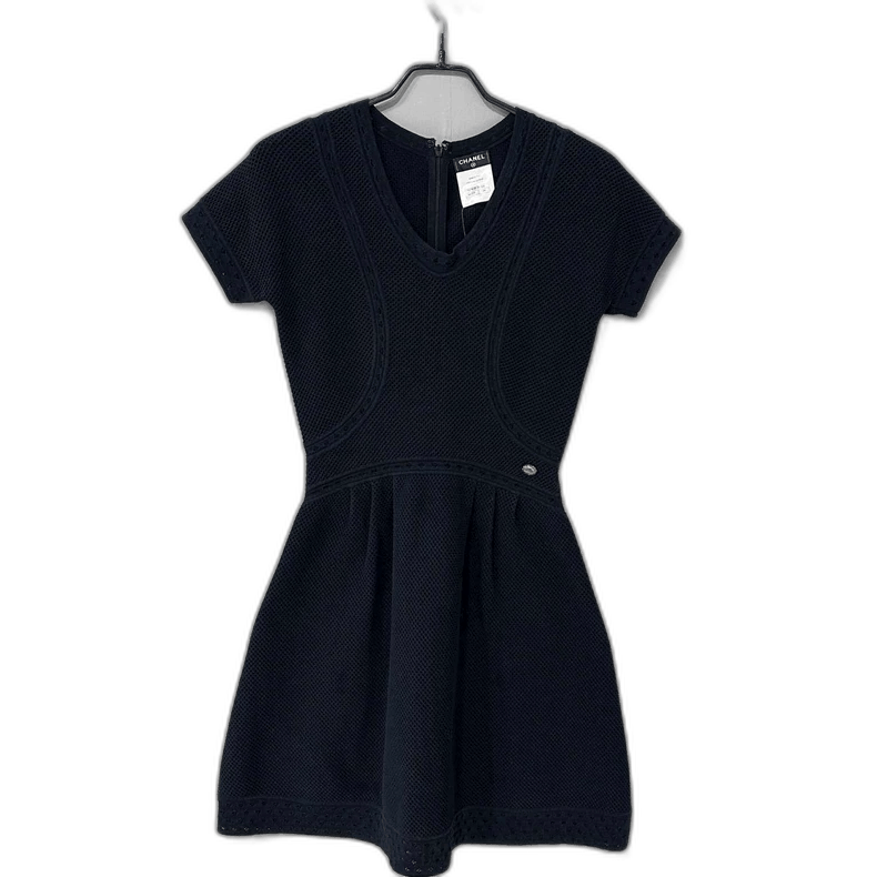 Chanel Black Hollow Knit Dress by Chanel -2505 Size XS / US 0-2 / IT 36-38 - 1 Thumbnail