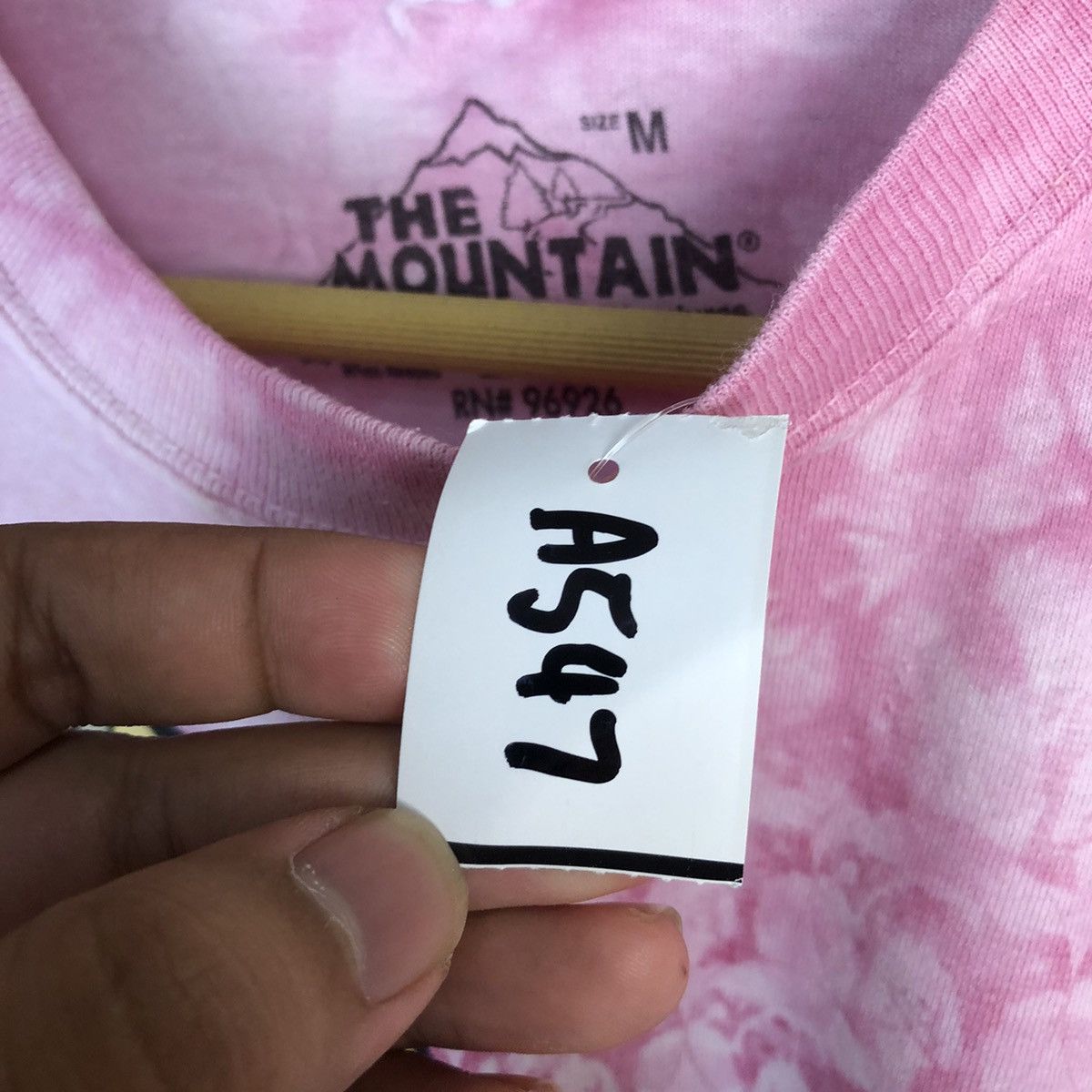 The Mountain The Mountain big bulldog Pink T-shirt #A547 Size US M / EU 48-50 / 2 - 12 Thumbnail