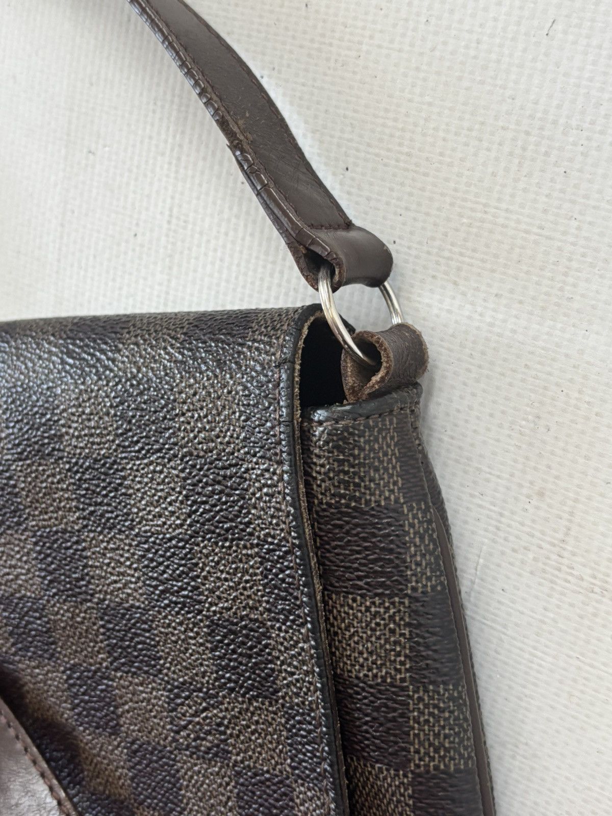 Louis Vuitton Louis Vuitton Damier leather messenger bag Size ONE SIZE - 9 Thumbnail