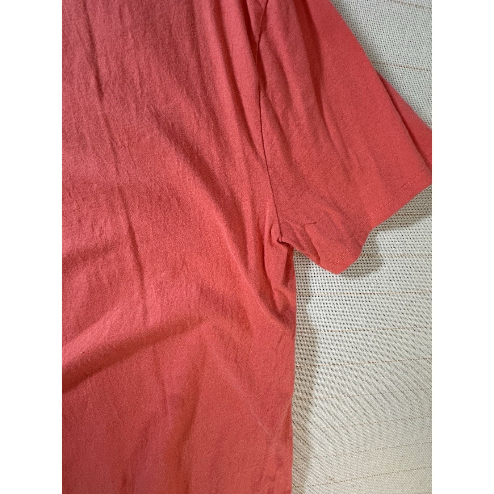 Tommy Hilfiger Tommy Hilfiger T-Shirt Coral Script Logo Size US XL / EU 56 / 4 - 9 Thumbnail