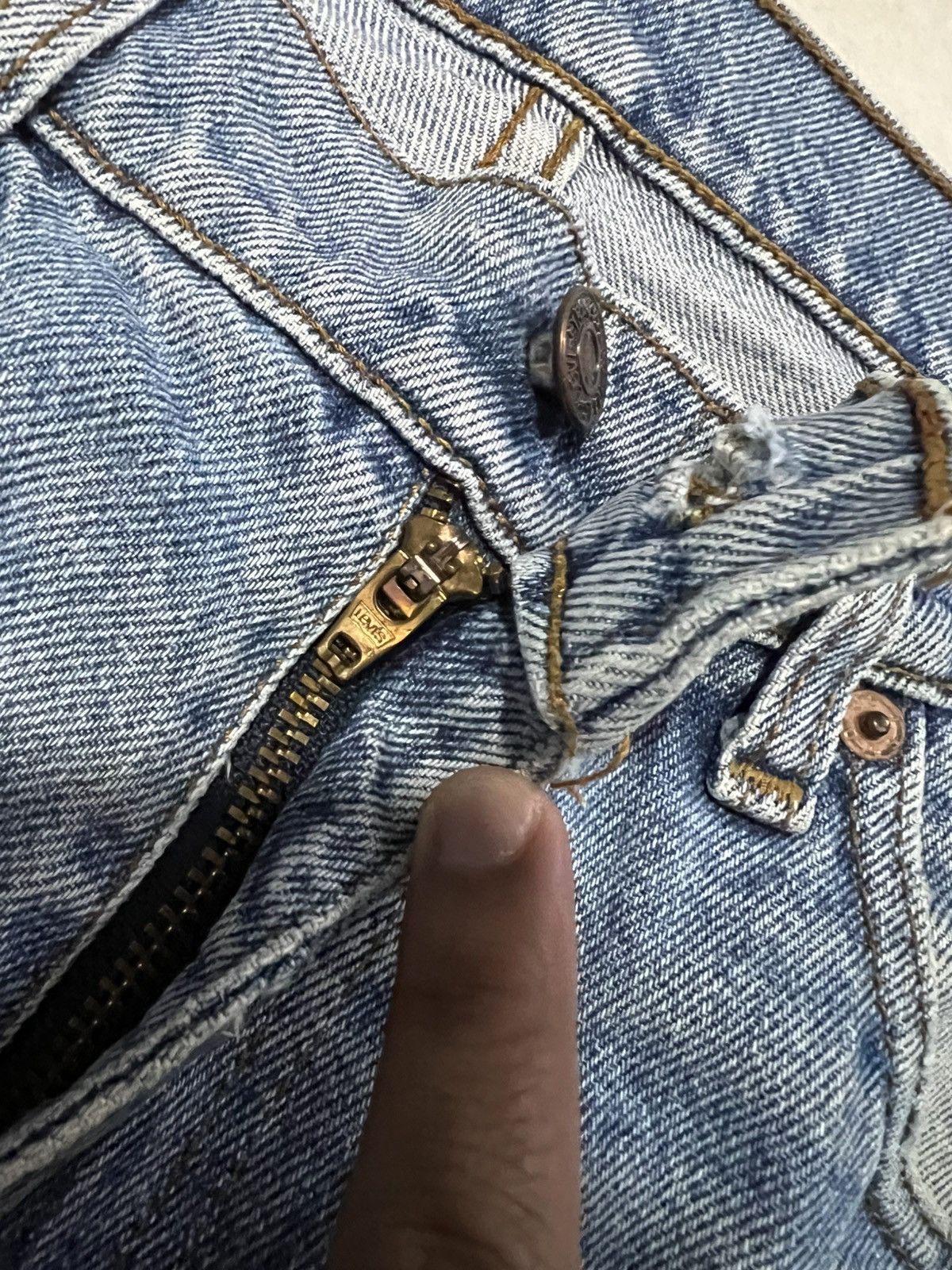 Japanese Brand × Levi's × Levi's Vintage Clothing 90’s Levis 616 Light Wash Distressed Jean Size US 29 - 10 Thumbnail