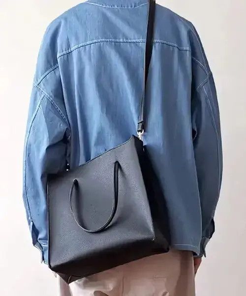Retro 90's Pu Leather Messenger Bag Crossbody Bag Aesthetic in Black, Men's