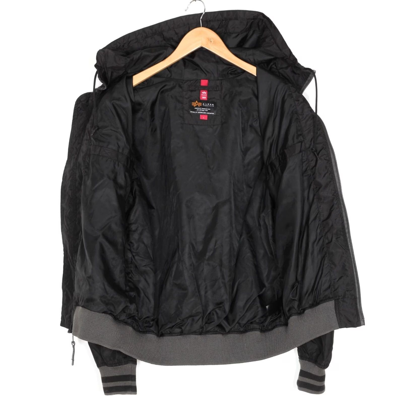 Alpha Industries ALPHA INDUSTRIES Hooded Bomber Jacket Men Size L MJ6311 Size US L / EU 52-54 / 3 - 4 Thumbnail