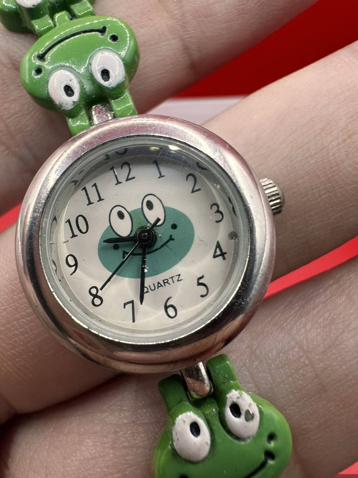 Other Nice Design Lady Quartz Watch Size ONE SIZE - 2 Thumbnail