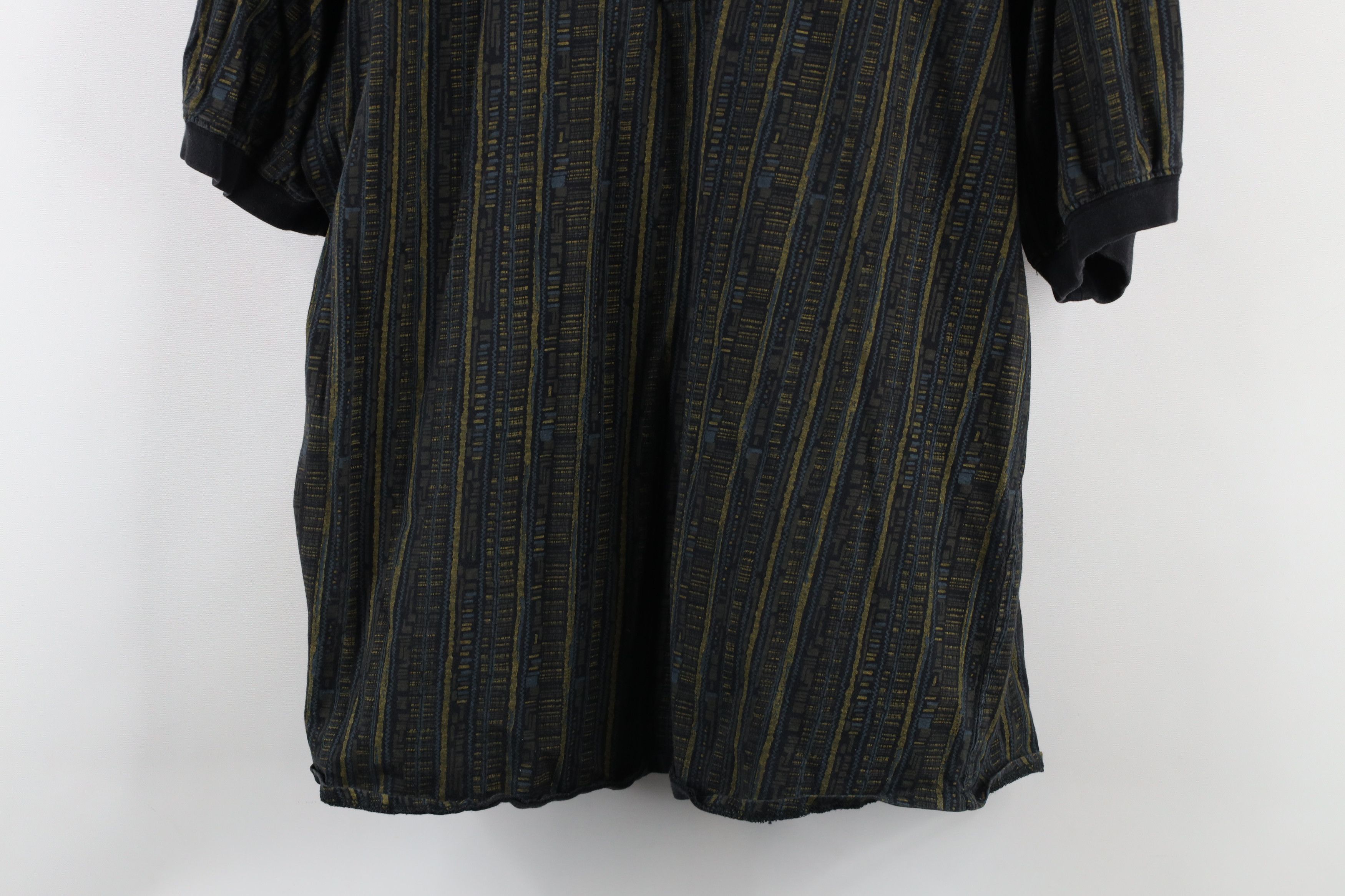 Vintage Vintage 90s Streetwear Abstract Striped Golf Polo Shirt Size US M / EU 48-50 / 2 - 3 Thumbnail