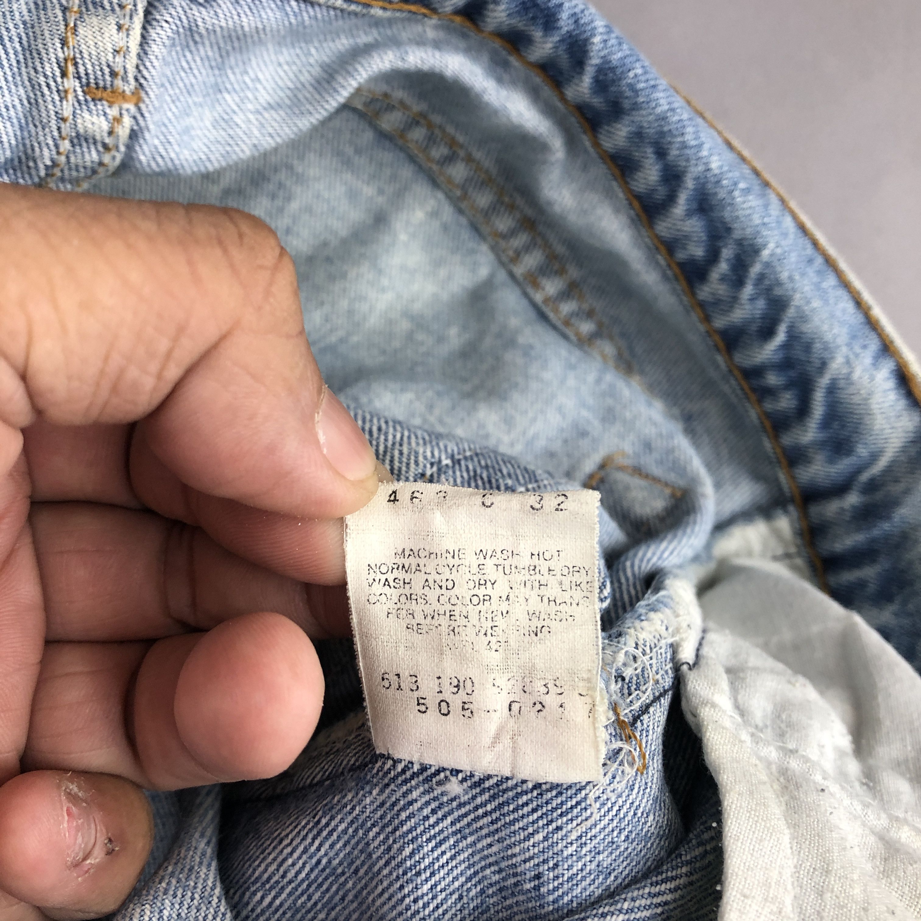 Levi's Vintage 90s Levis 505 Jeans Ripped Levi's Light Wash Denim Size US 30 / EU 46 - 10 Thumbnail