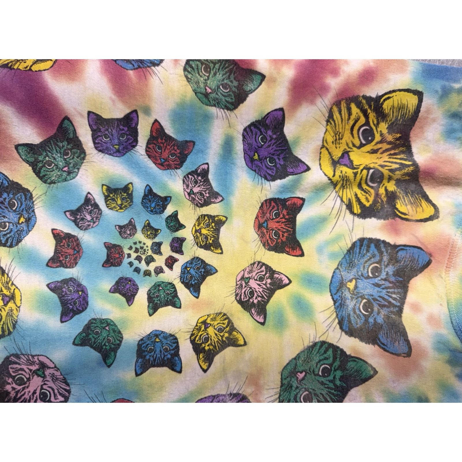 Vintage VINTAGE Tie Dye Cat Shirt Mens Large Spiral Trippy Psychedelic Graphic Upcycled y2k VTG Size US L / EU 52-54 / 3 - 2 Thumbnail