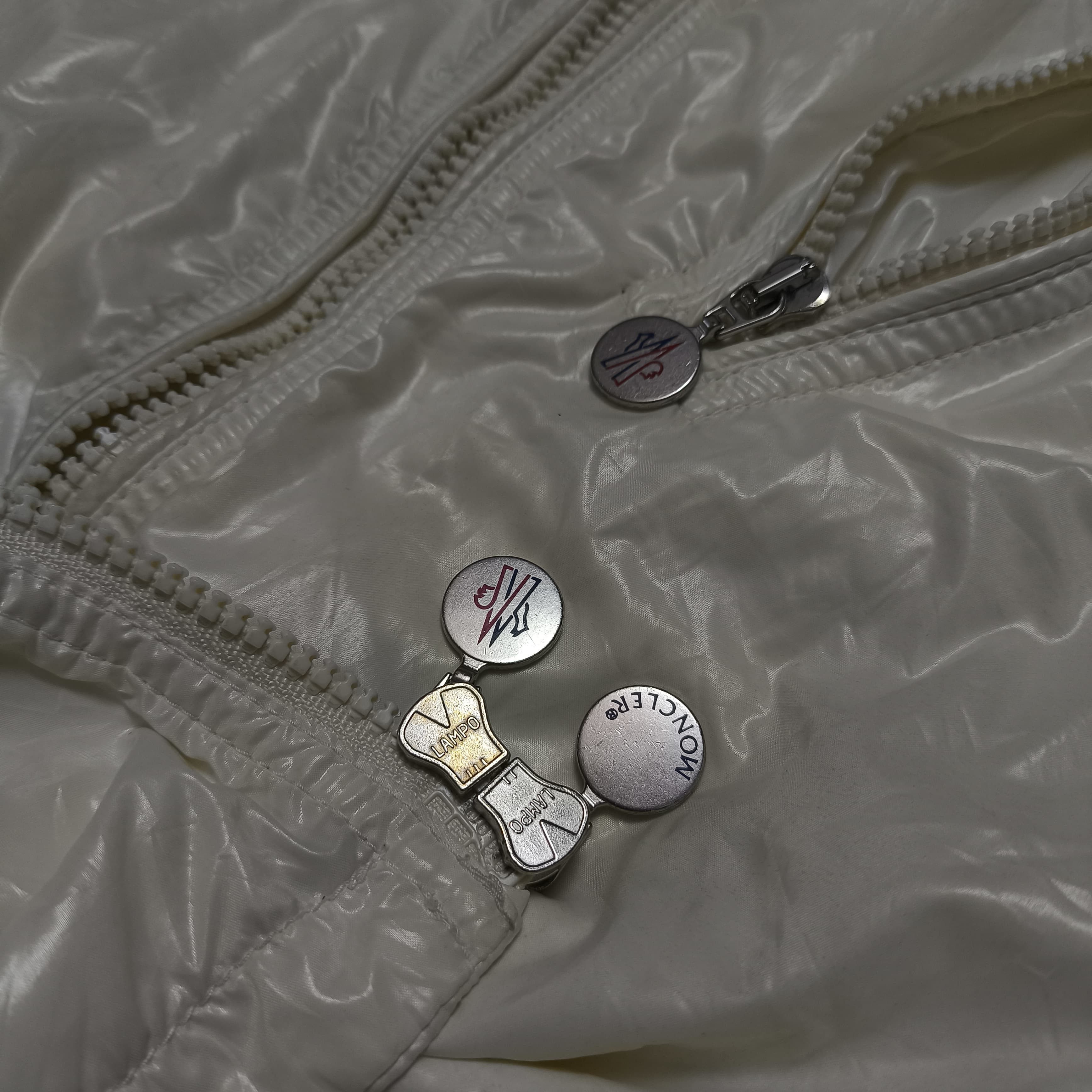 Moncler Vintage Moncler Multi pocket Bikers Jacket Size M / US 6-8 / IT 42-44 - 13 Thumbnail