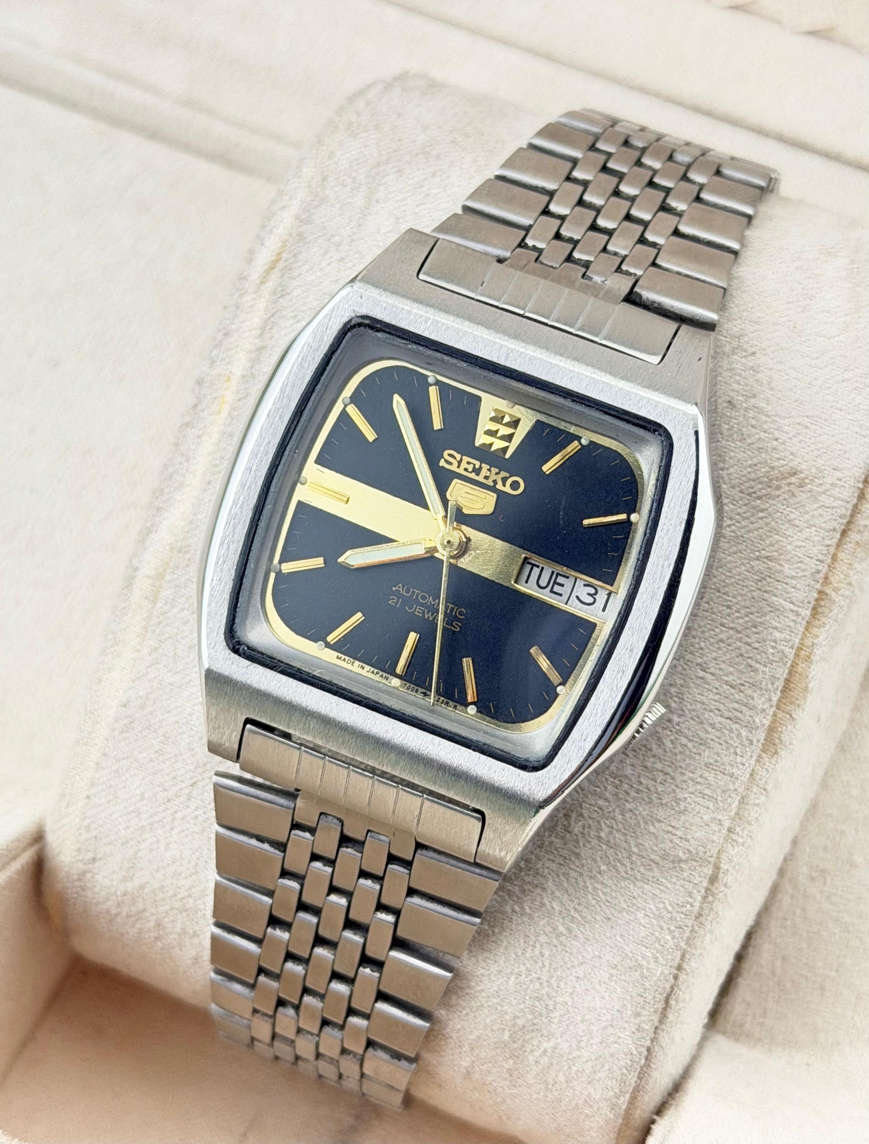 Seiko Vintage Men’s Wrist Watch|Black Dial Size 36 - 5 Thumbnail