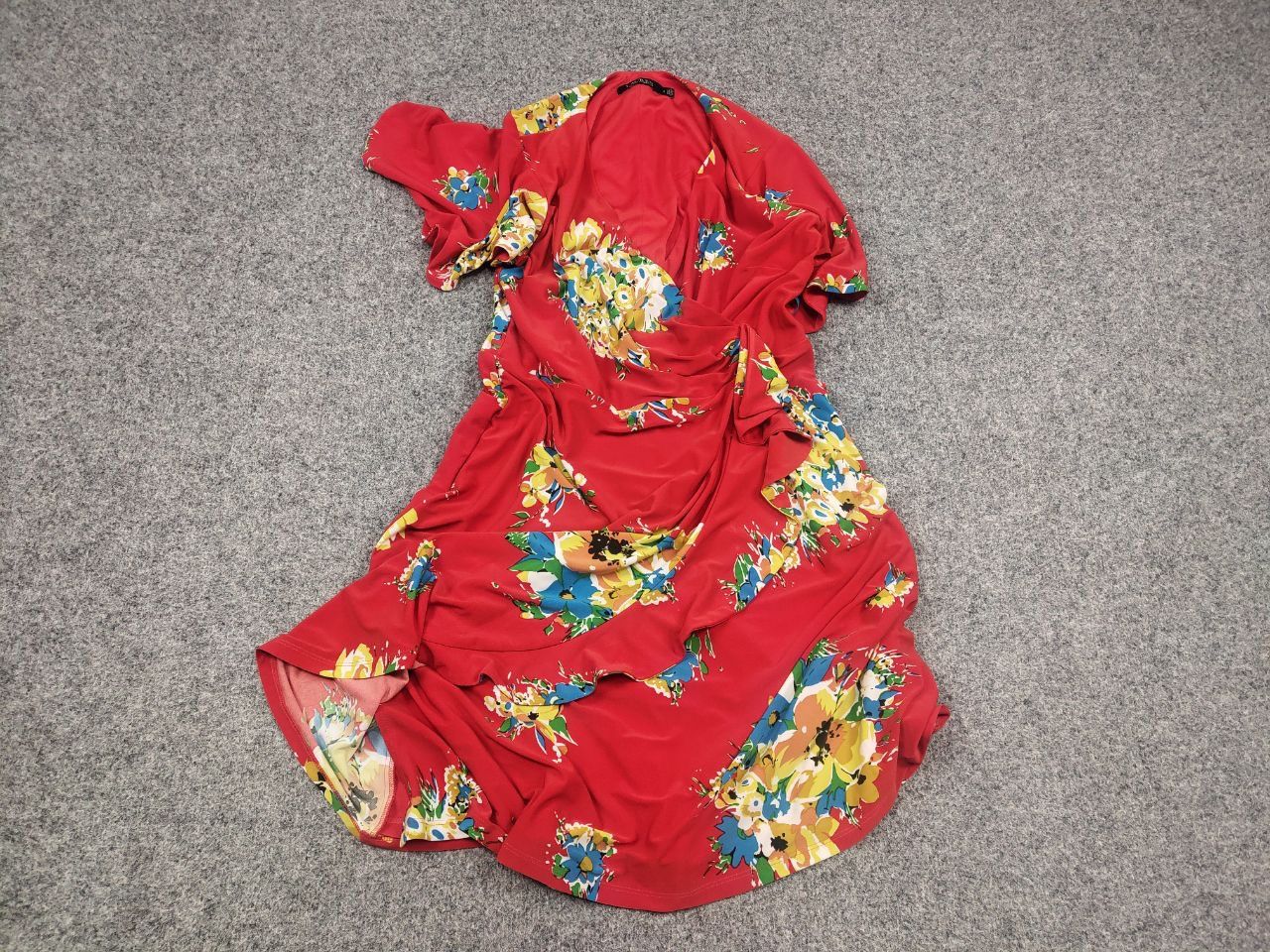 Lauren Ralph Lauren lauren Ralph lauren Black Label Red Dress Flowers Pattern Size M / US 6-8 / IT 42-44 - 2 Thumbnail