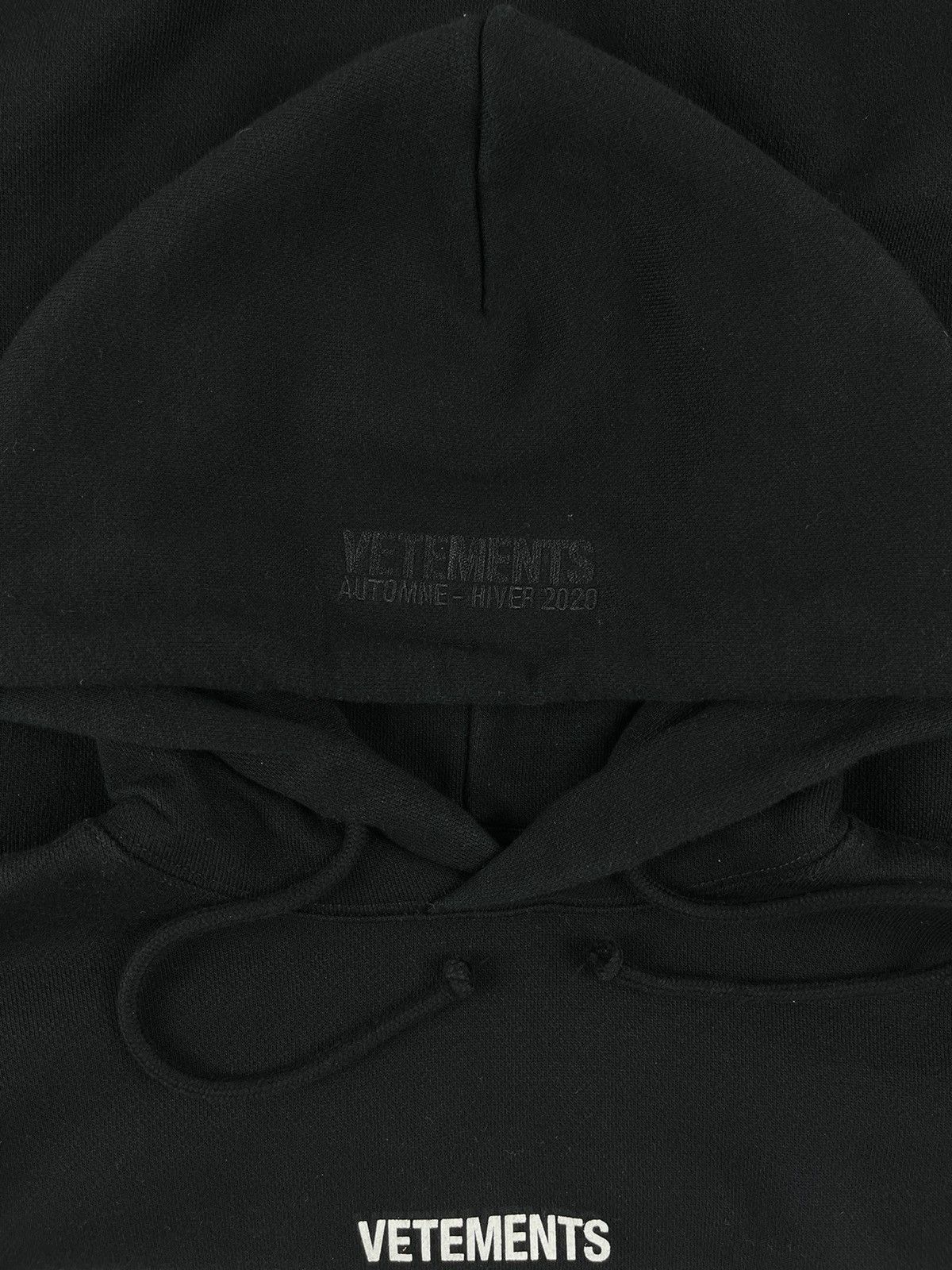 Vetements AW19 Vetements Translation Side Tag Logo Hoodie Black Size US XS / EU 42 / 0 - 4 Thumbnail