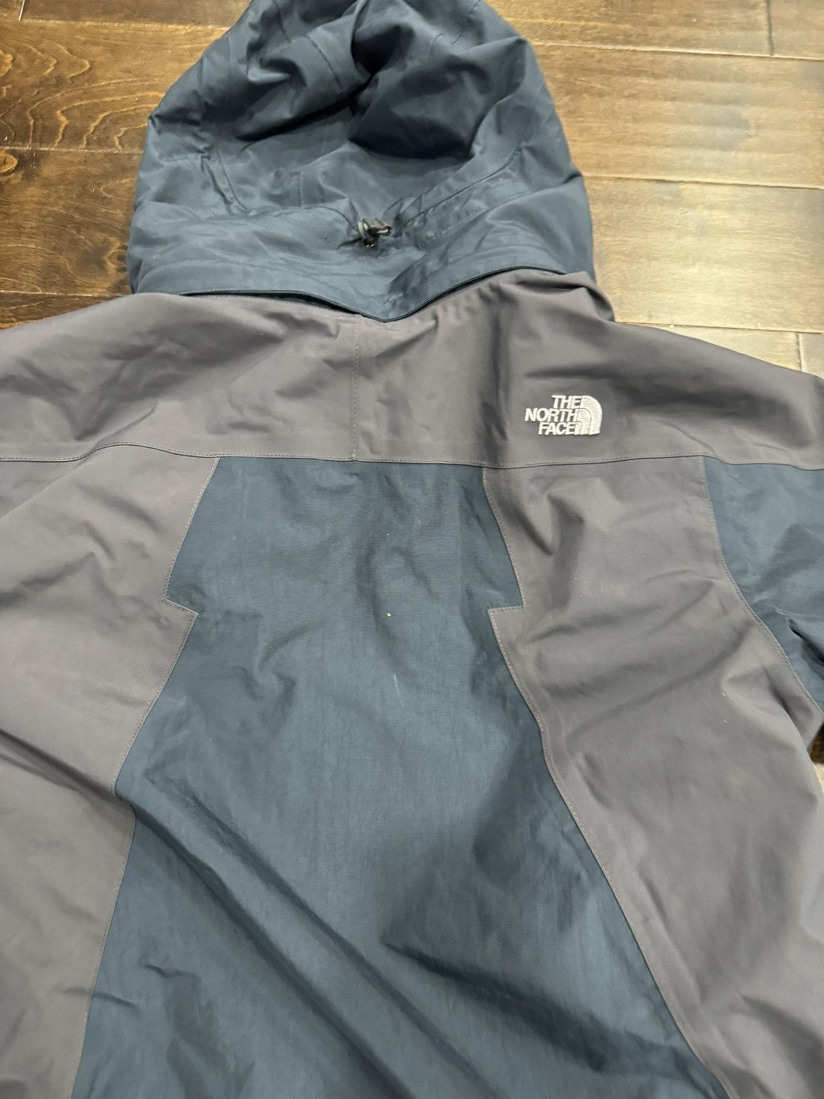 The North Face Navy Blue The North Face Waterproof Windbreaker Jacket Size US L / EU 52-54 / 3 - 14 Thumbnail
