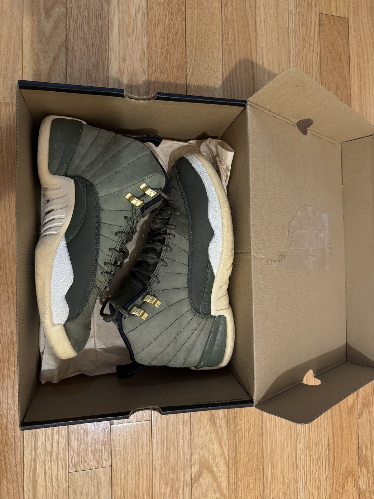 Jordan Brand Jordan 12 Class of 2003 Size US 8.5 / EU 41-42 - 7 Thumbnail