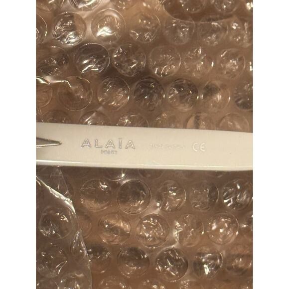 Alaia Alaïa Azzedine White Perforated Square Sunglasses white grey Size ONE SIZE - 8 Thumbnail