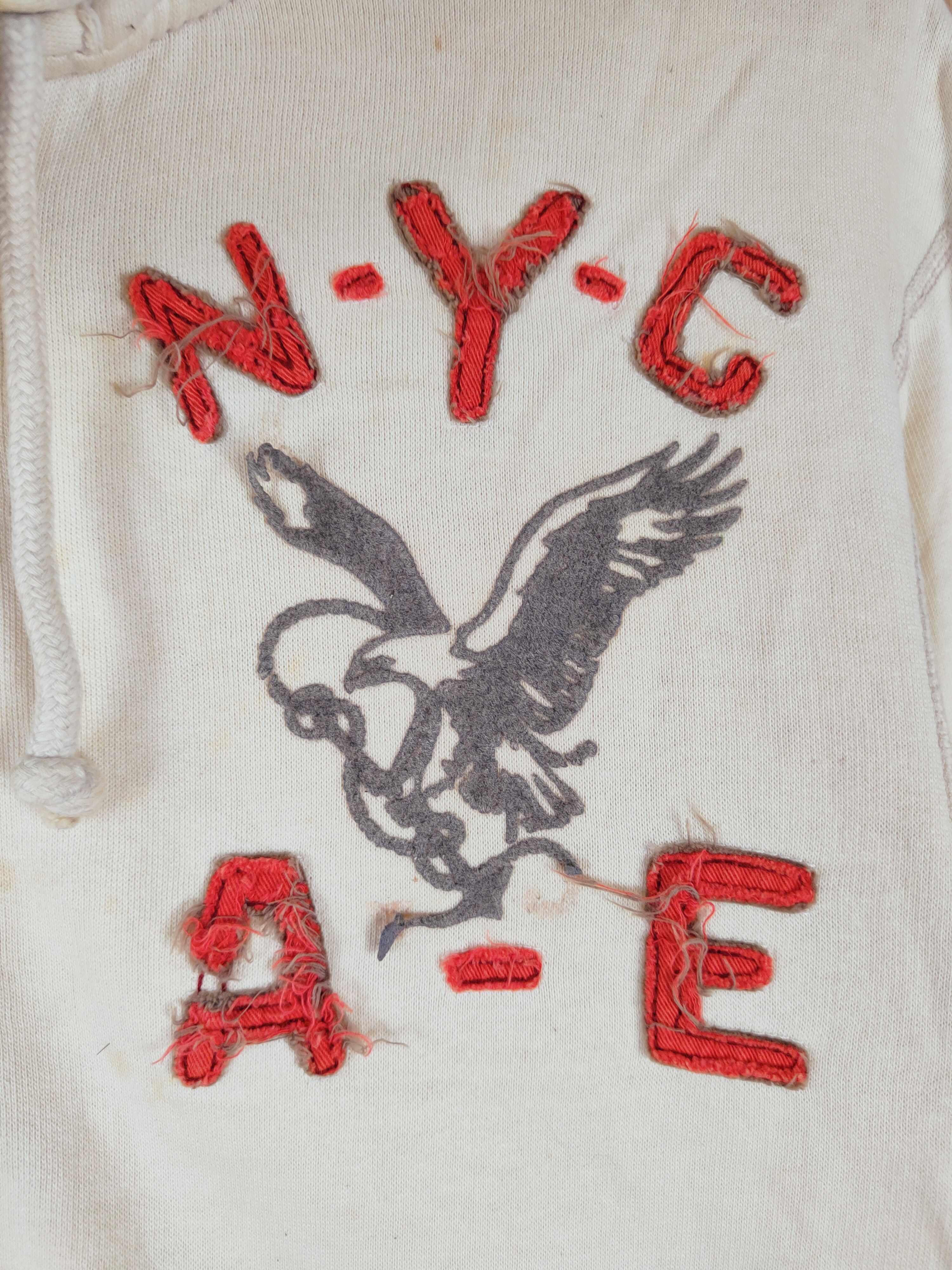 American Eagle Outfitters × Vintage American Eagle Outfitters Faded Cream Hoodie Sweatshirts Size US L / EU 52-54 / 3 - 3 Thumbnail