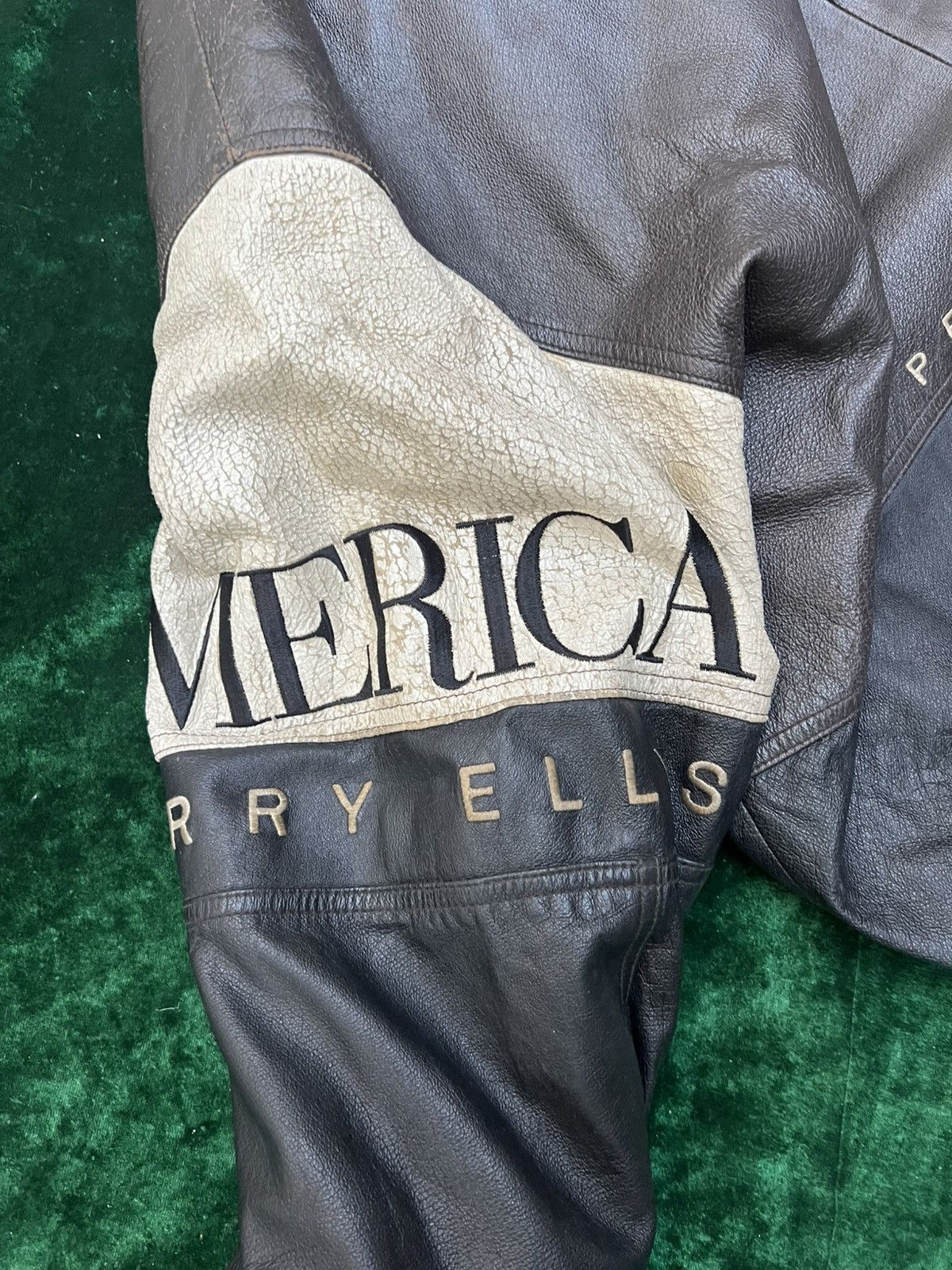 Perry Ellis America Adult Large Oversized Bomber Leather Jac