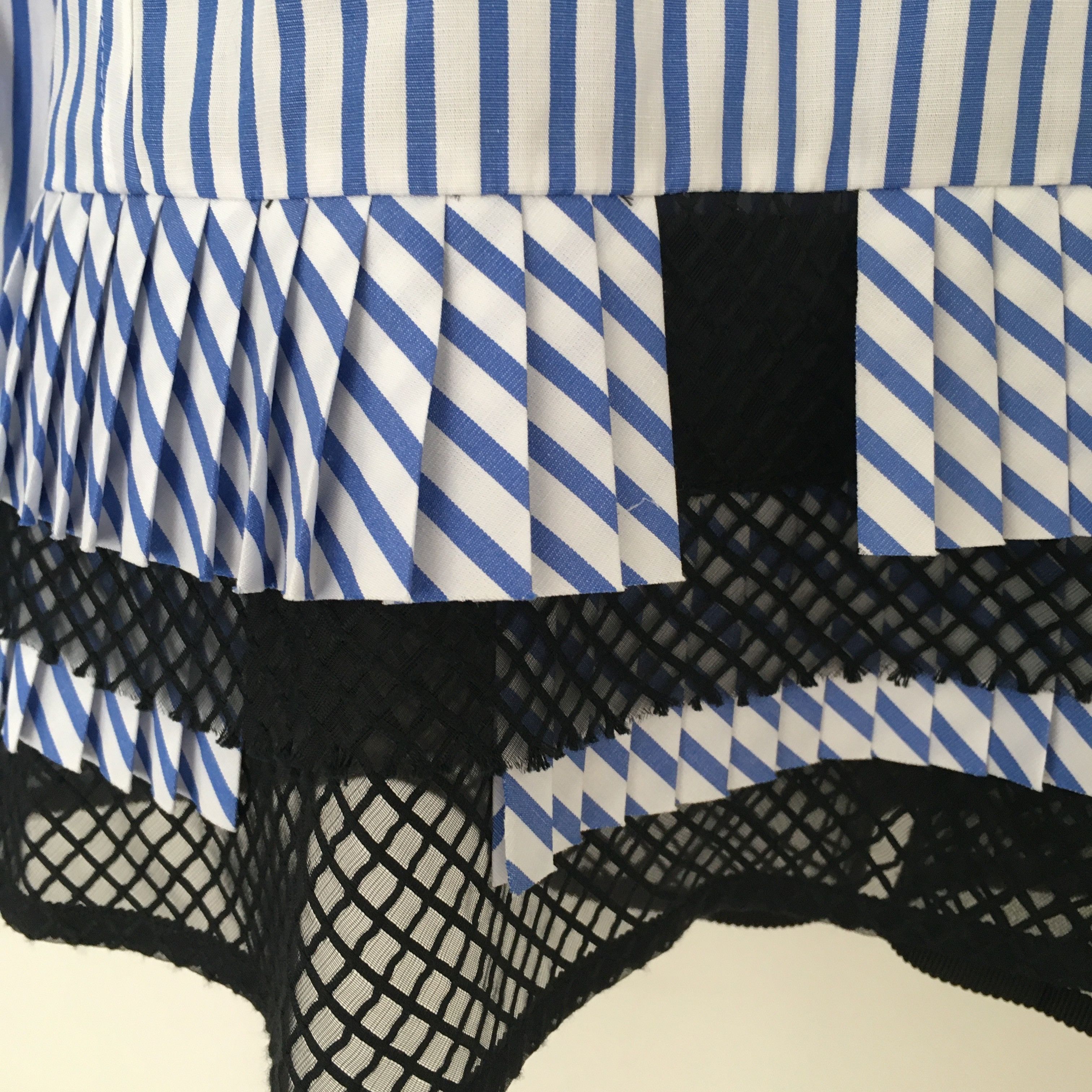 Sacai Women’s White / Blue Strips L/S Shirt Size S / US 4 / IT 40 - 2 Thumbnail