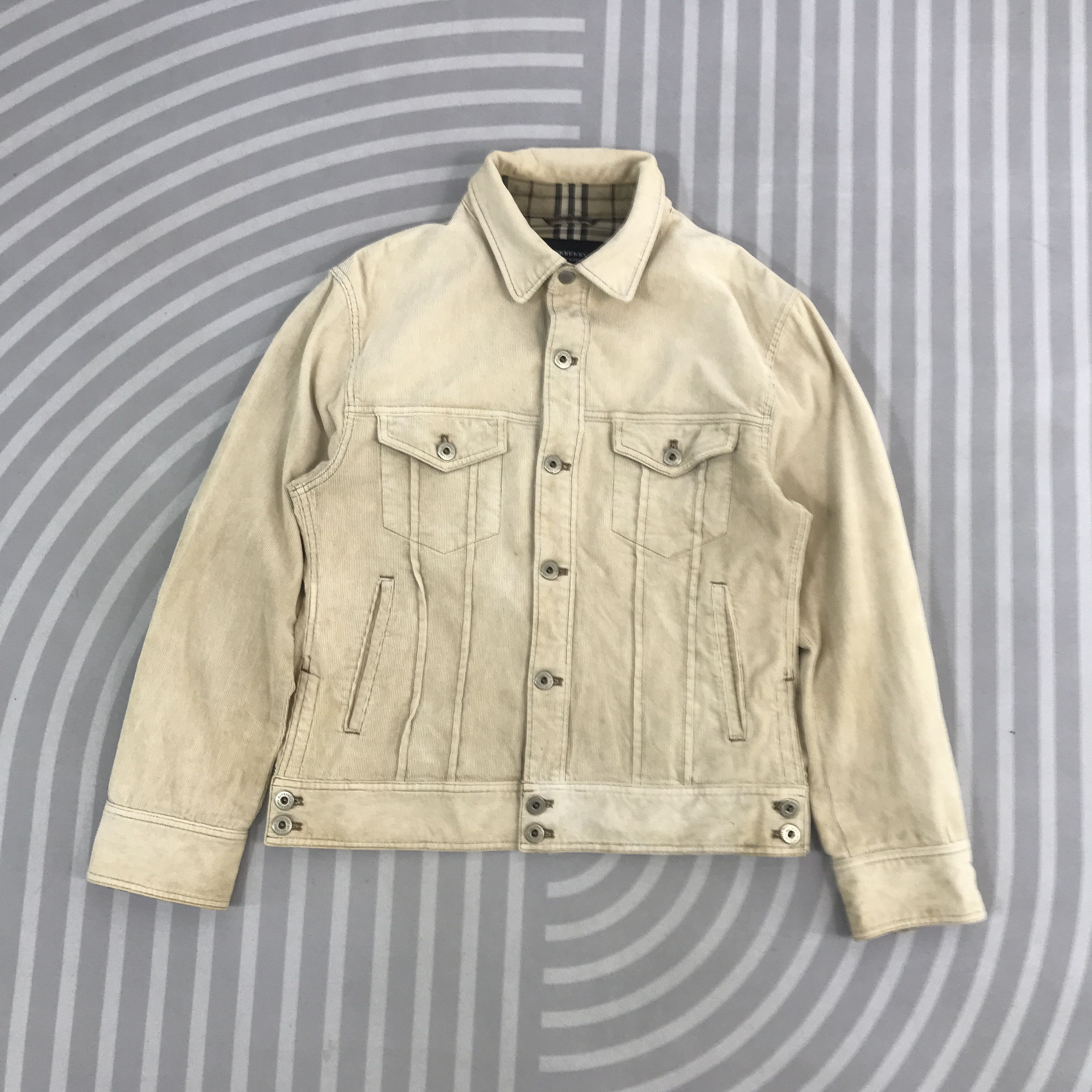 Burberry × Vintage Vintage Burberry corduroy Button up Jacket Size US M / EU 48-50 / 2 - 1 Thumbnail