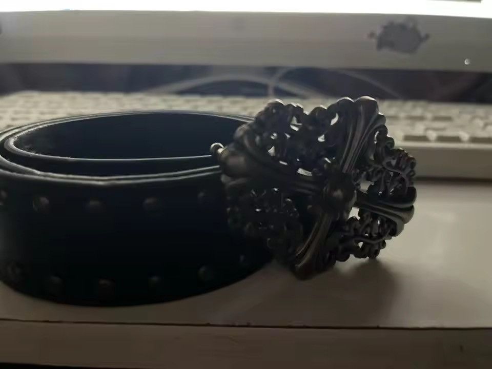 Japanese Brand Black studded cross Pu Leather belt Size 30 - 4 Thumbnail