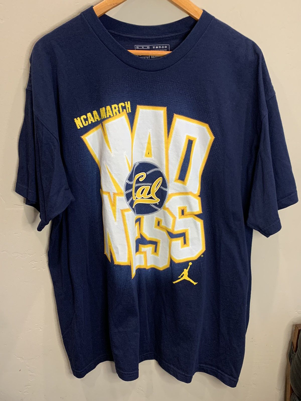 image of Jordan Nike Vintage Team Nike Jordan Cal NCAA March Madness Shirt in Navy/Gold, Men's (Size XL)